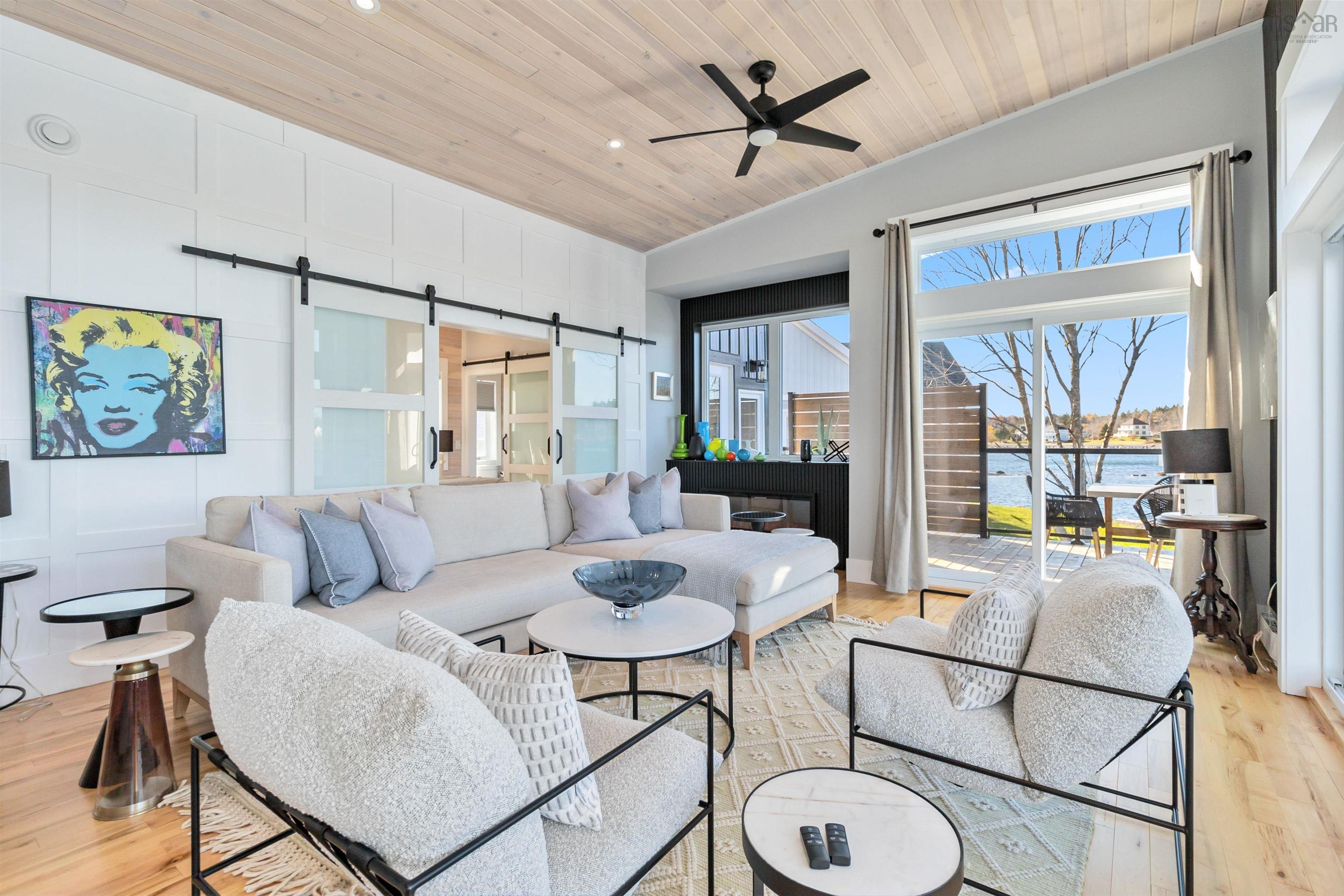 $959,000.00: 2 693 Masons Beach Road, First South