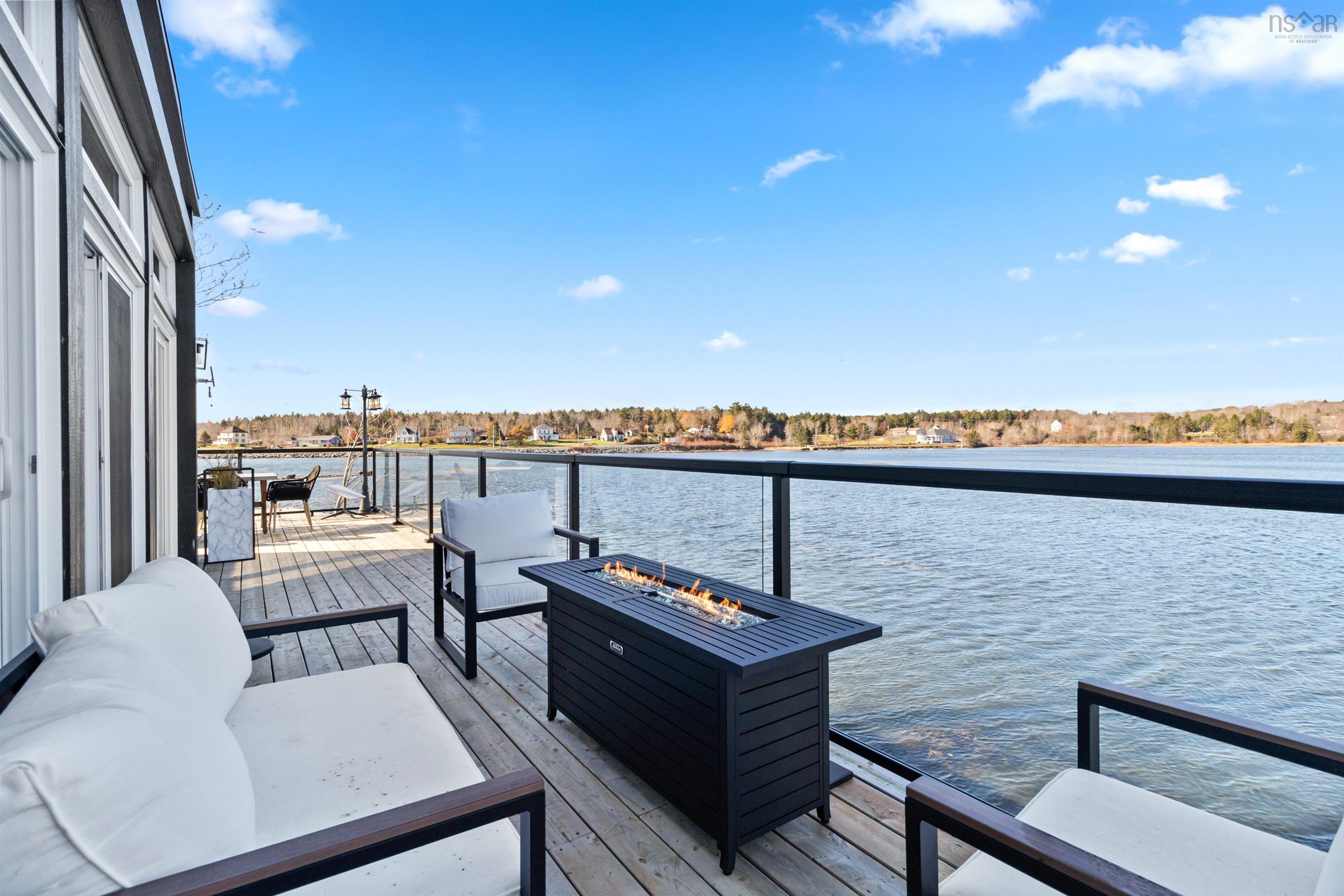 $959,000.00: 2 693 Masons Beach Road, First South