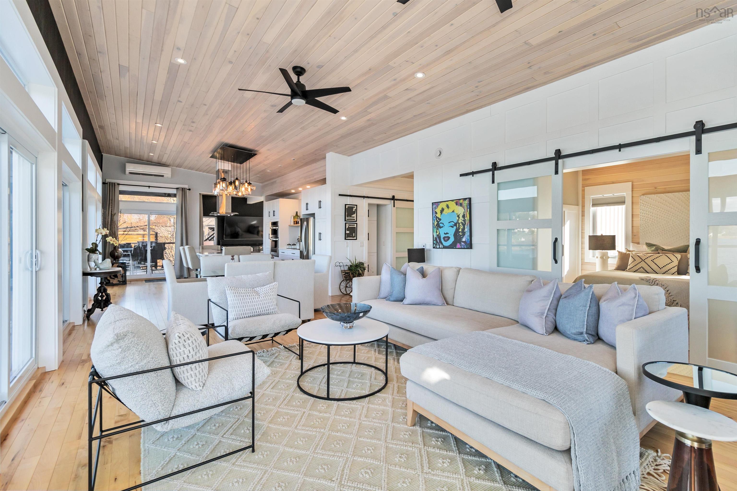 $959,000.00: 2 693 Masons Beach Road, First South