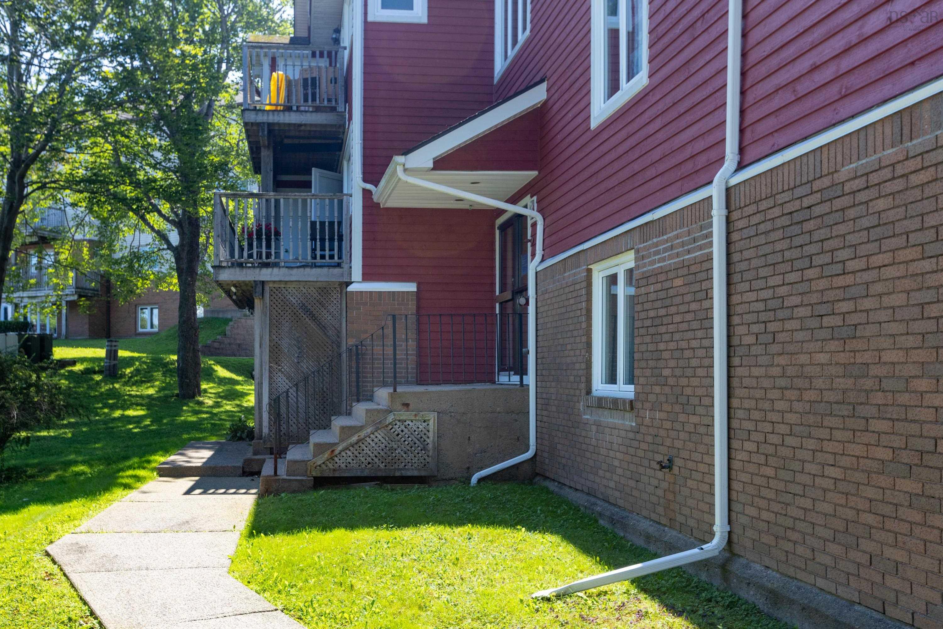 $329,900.00: 302 30 Attenborough Court, Halifax