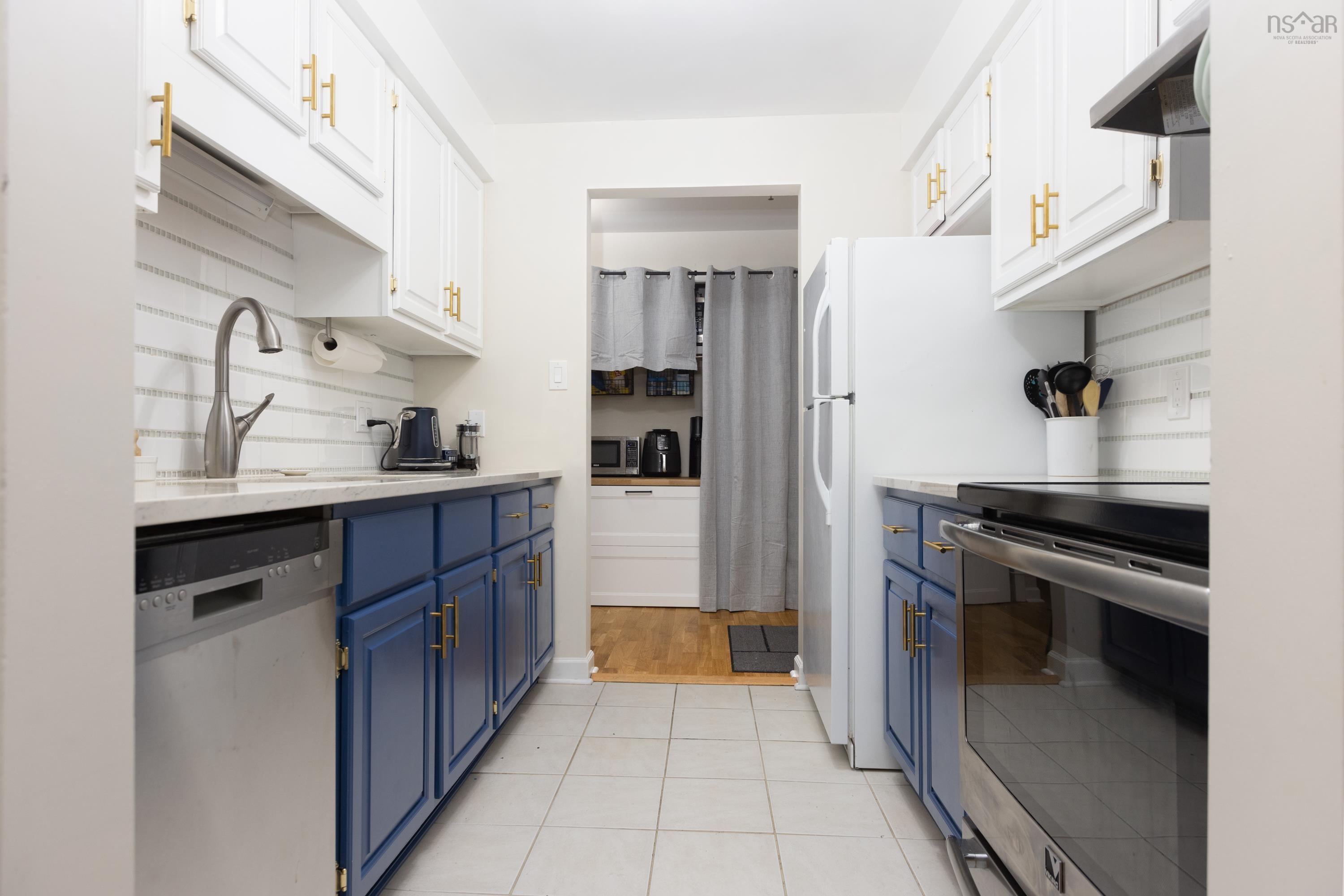 $329,900.00: 302 30 Attenborough Court, Halifax