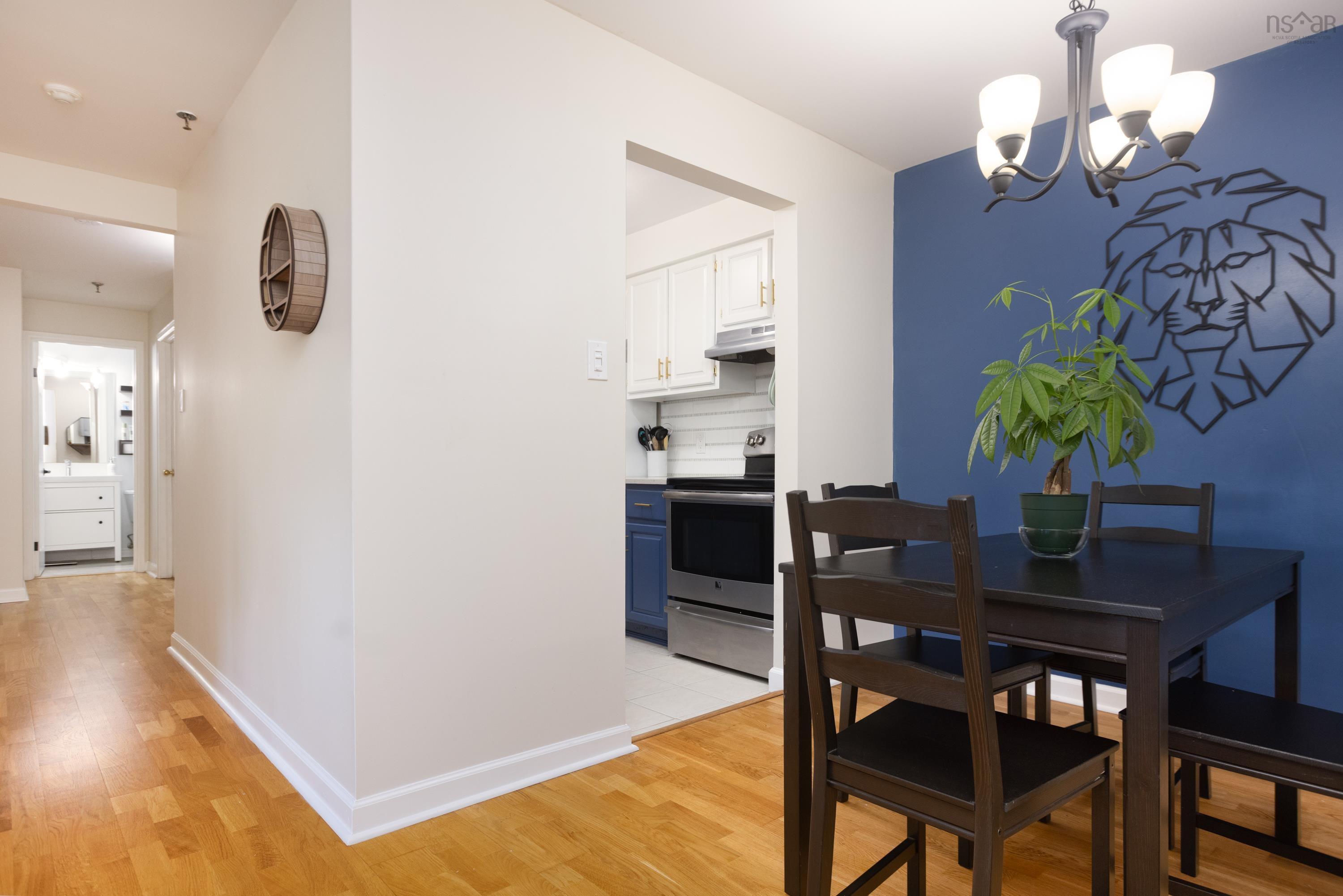 $329,900.00: 302 30 Attenborough Court, Halifax
