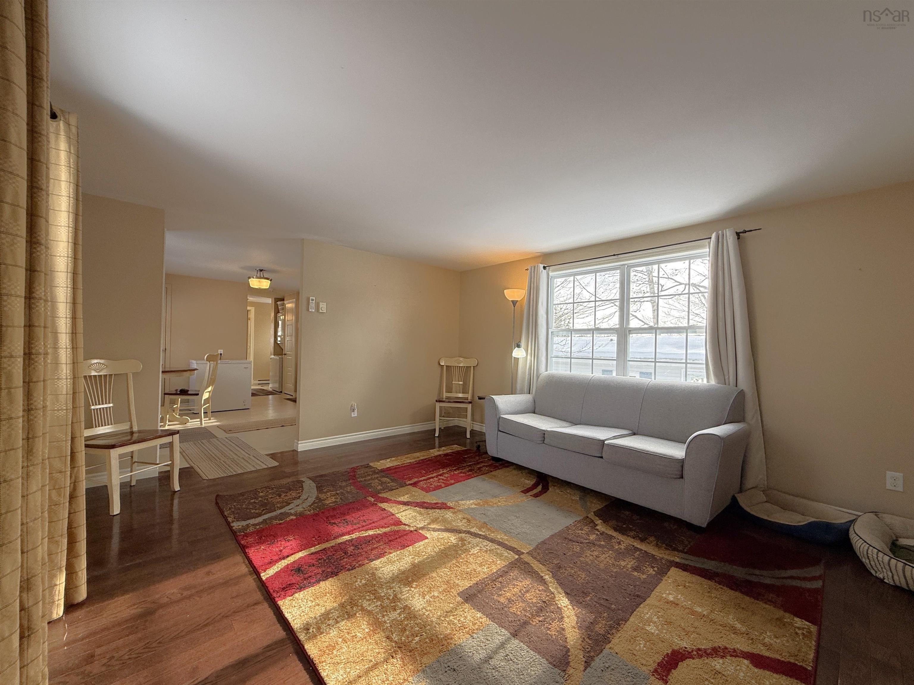 $194,900.00: 290 SEASONS DRIVE, Bridgewater