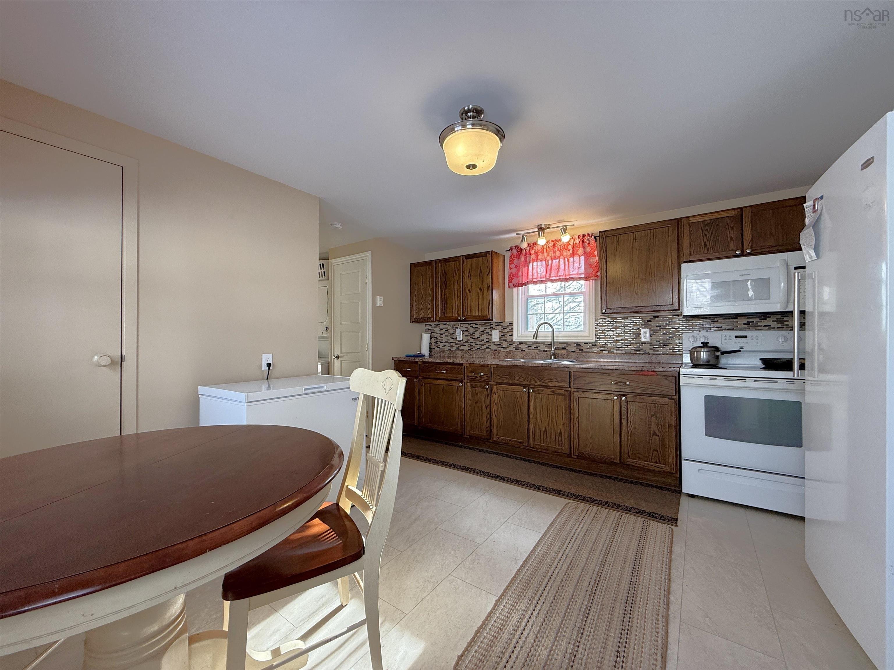 $194,900.00: 290 SEASONS DRIVE, Bridgewater