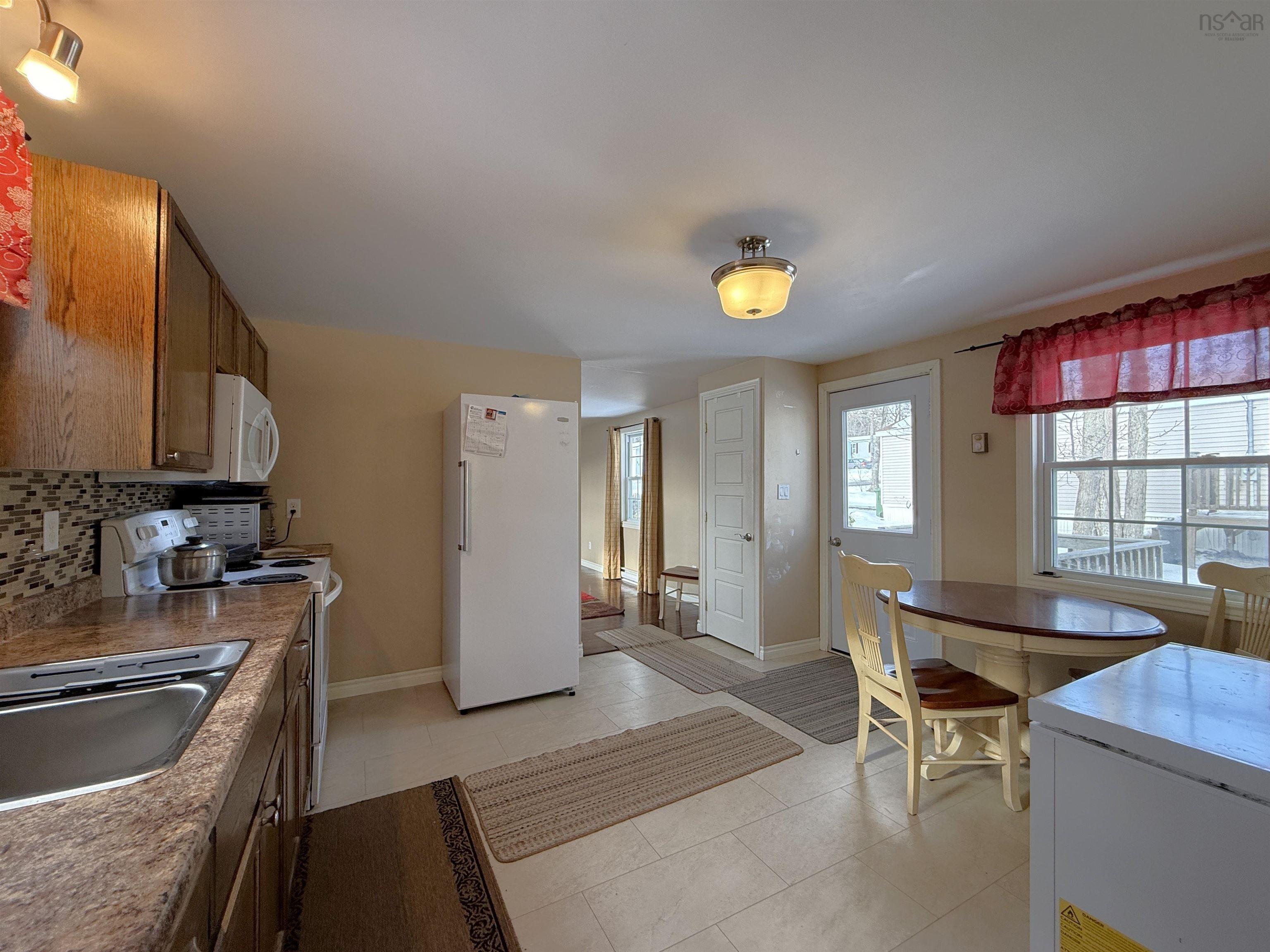 $194,900.00: 290 SEASONS DRIVE, Bridgewater
