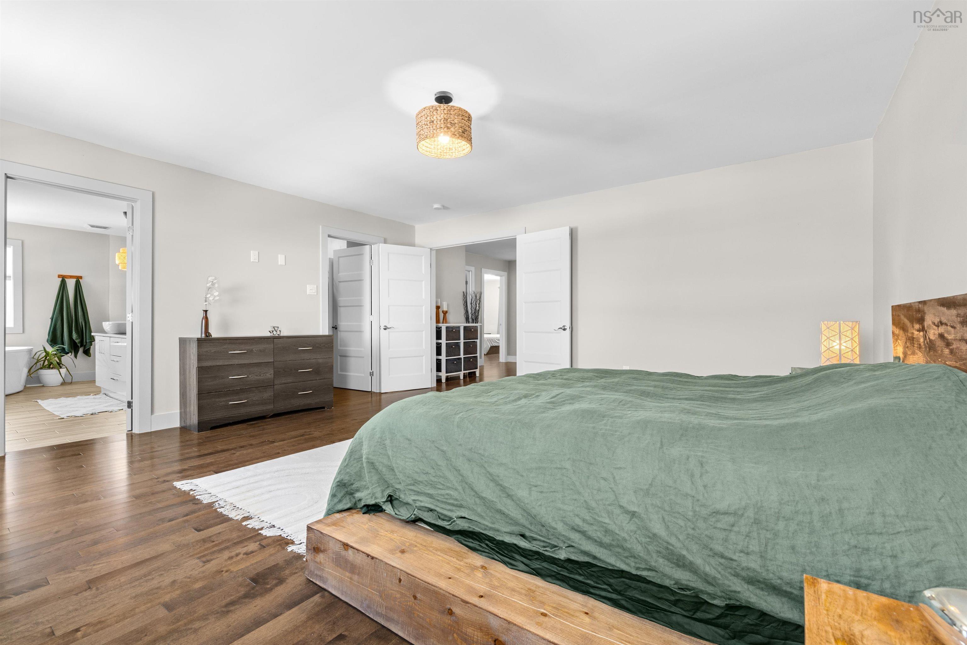 $899,900.00: 5 Barnsley Court, Middle Sackville
