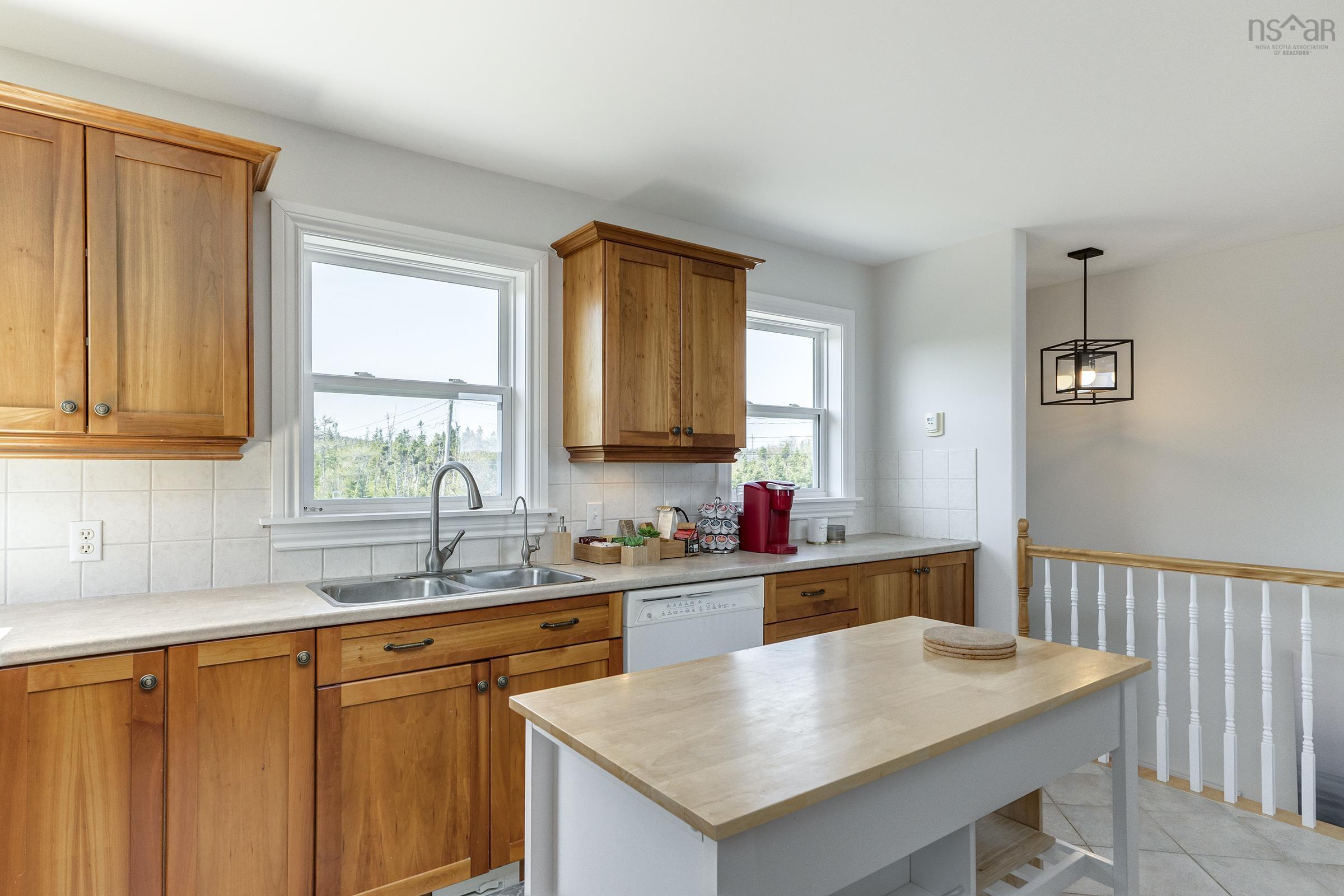 $749,900.00: 2066 Crowell Road, East Lawrencetown