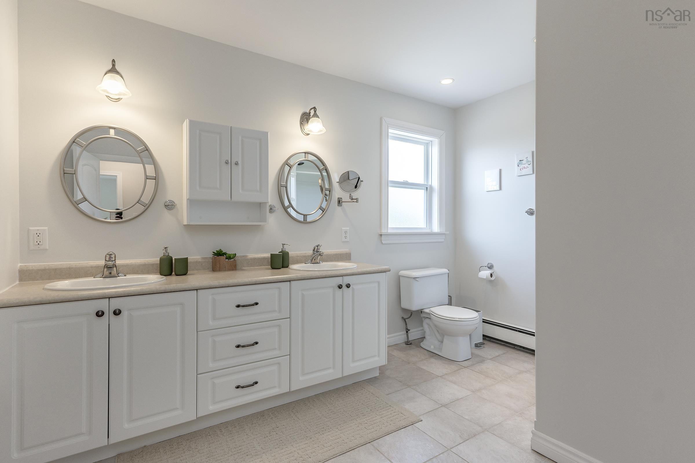 $749,900.00: 2066 Crowell Road, East Lawrencetown