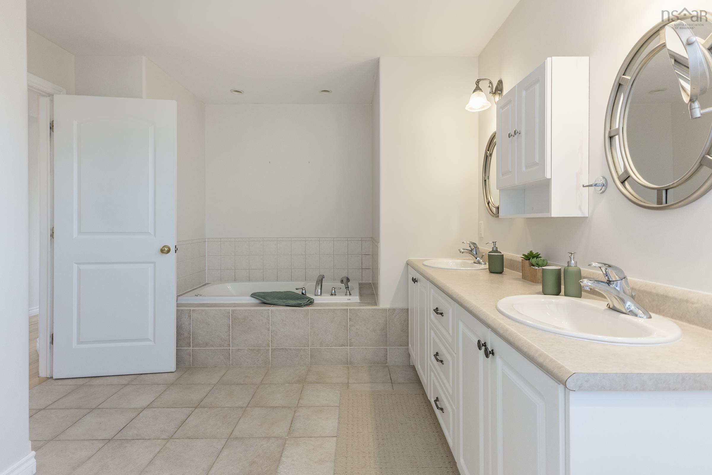 $749,900.00: 2066 Crowell Road, East Lawrencetown