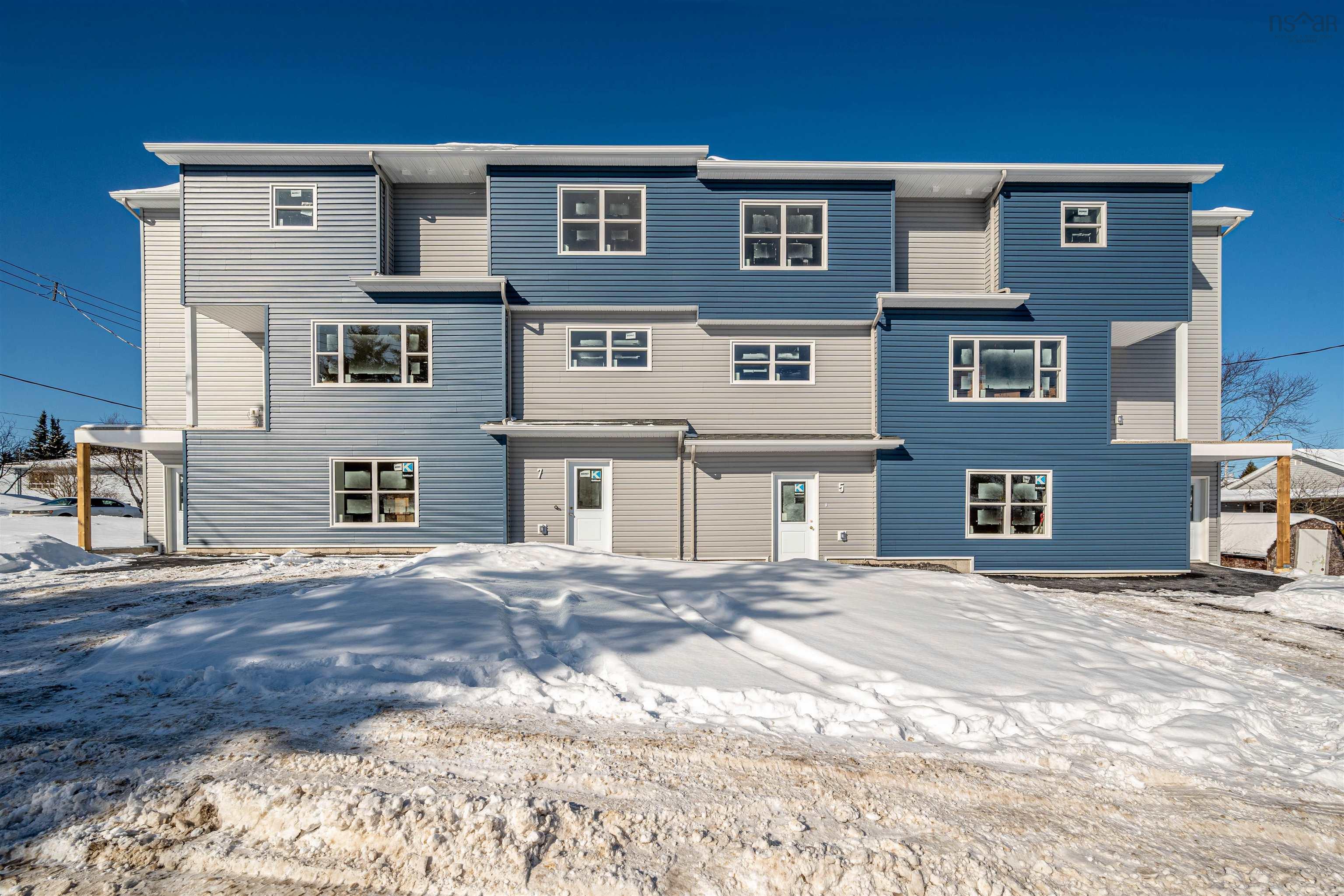 $1,499,900.00: 3 - 5 - 7 - 9 Charlton Avenue, Halifax