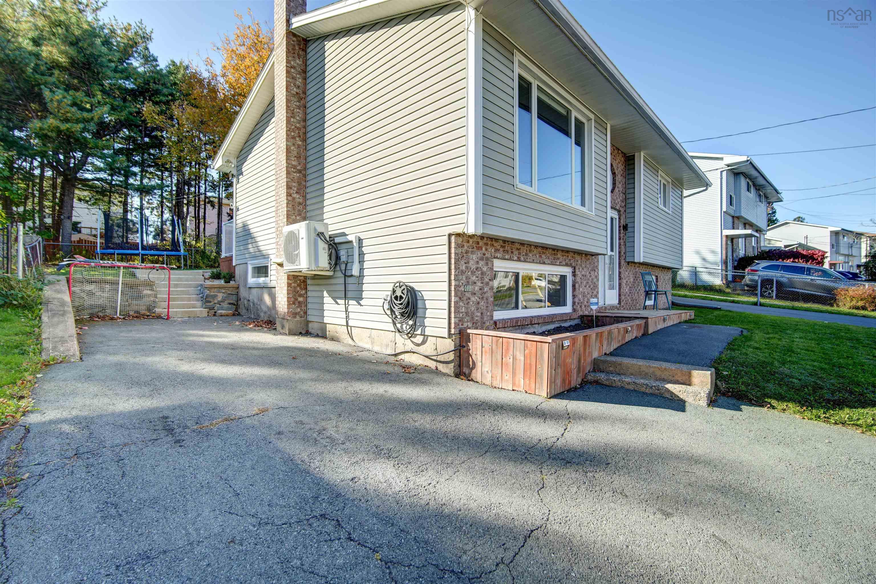 $599,900.00: 96 Pondicherry Crescent, Dartmouth
