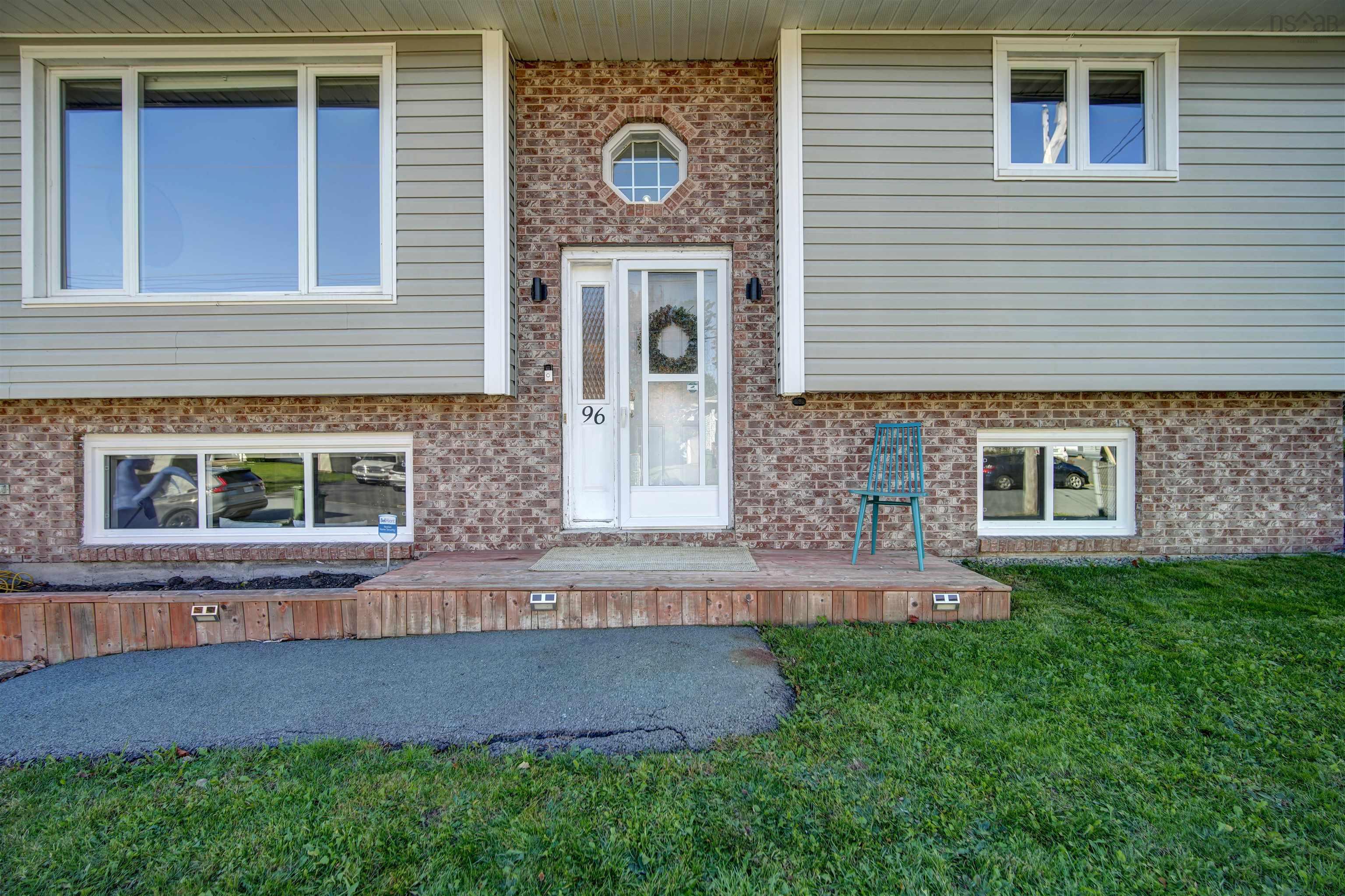 $599,900.00: 96 Pondicherry Crescent, Dartmouth