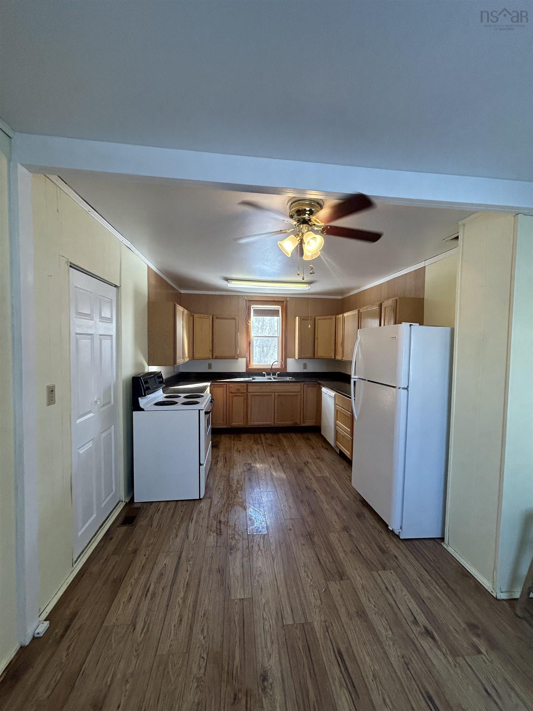 $158,000.00: 404 Lower Main Street, Oxford