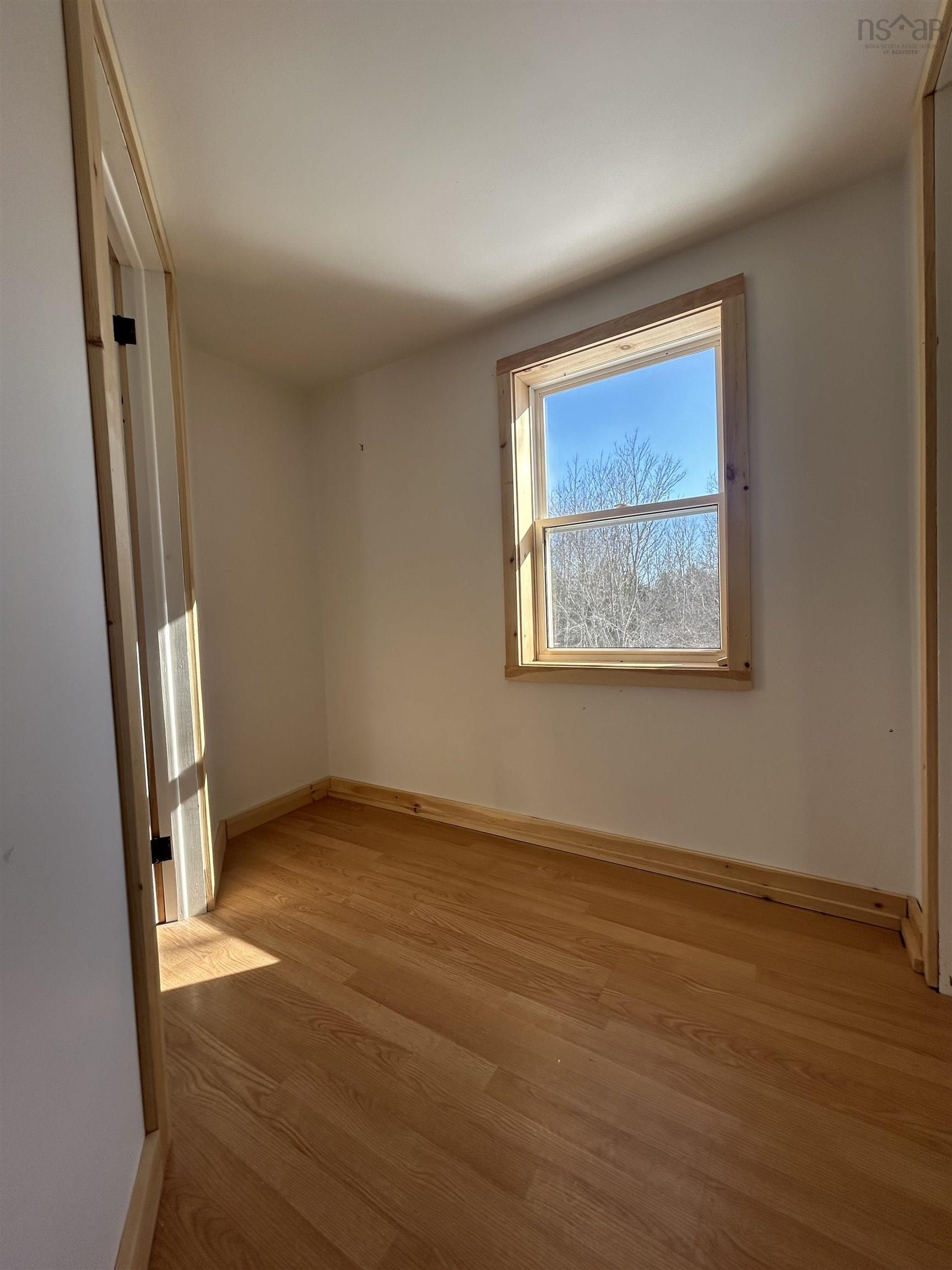 $158,000.00: 404 Lower Main Street, Oxford