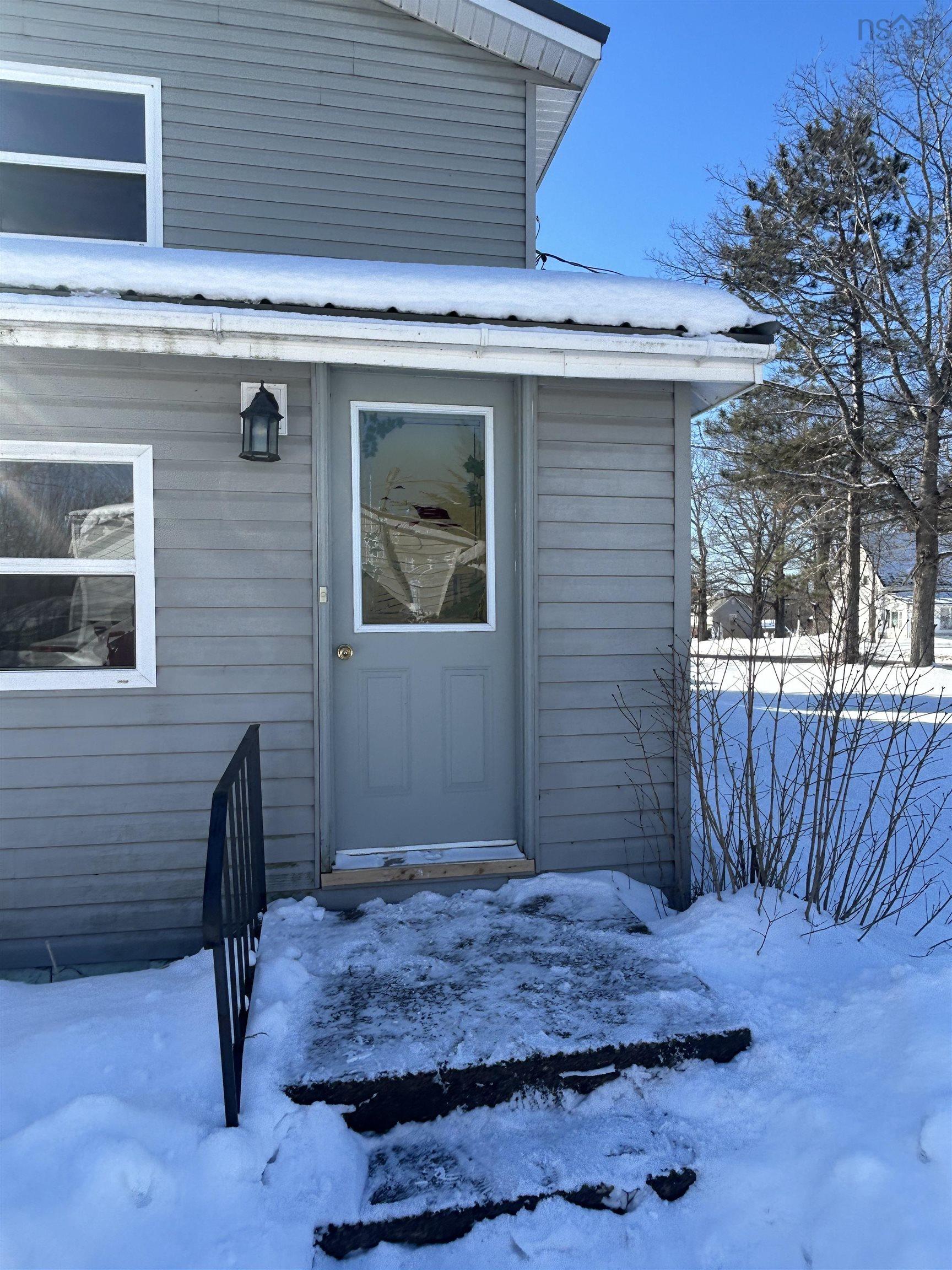 $158,000.00: 404 Lower Main Street, Oxford