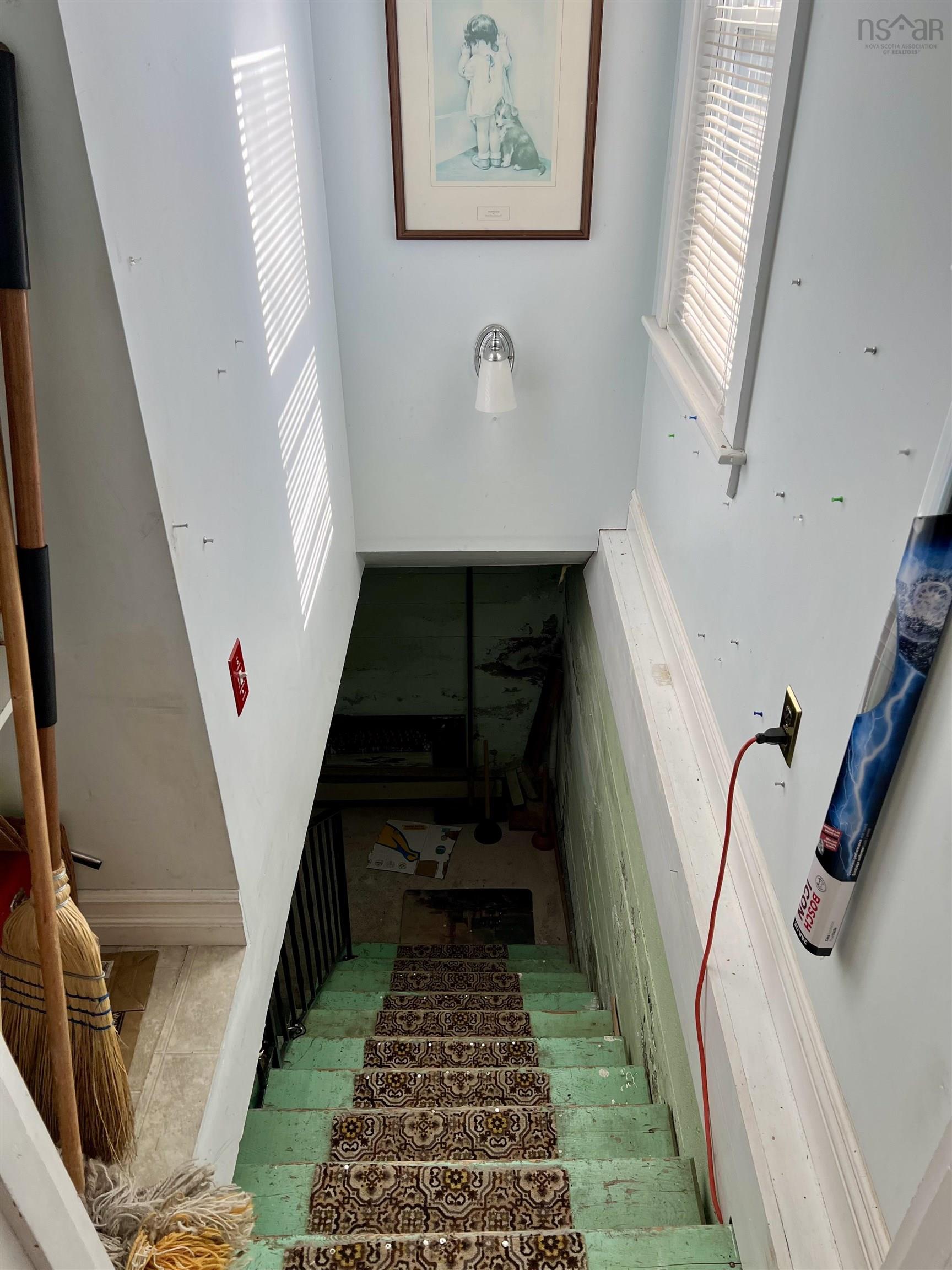 $220,000.00: 37 Elm Street, Yarmouth