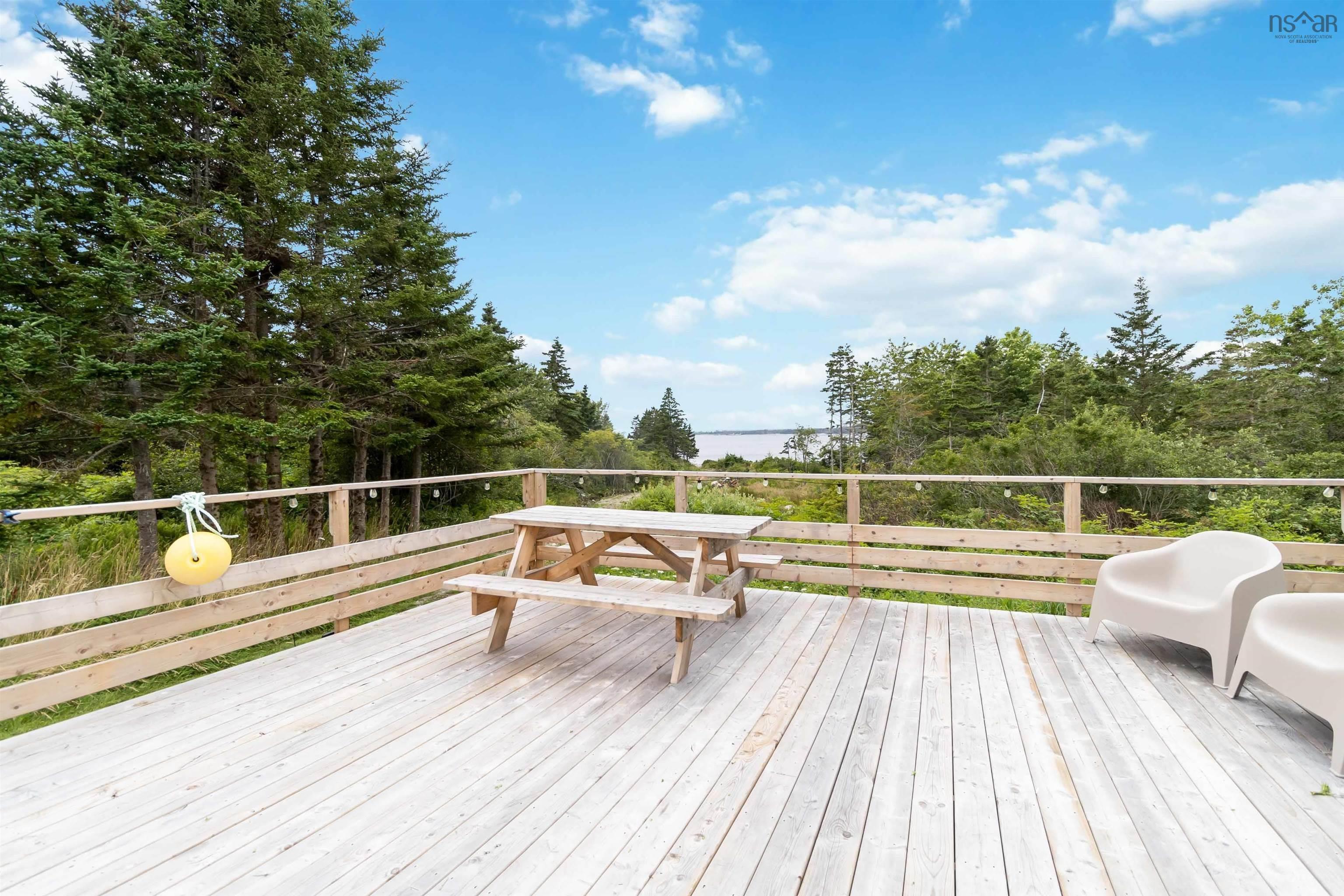 $399,000.00: 603 East Green Harbour Road, East Green Harbour