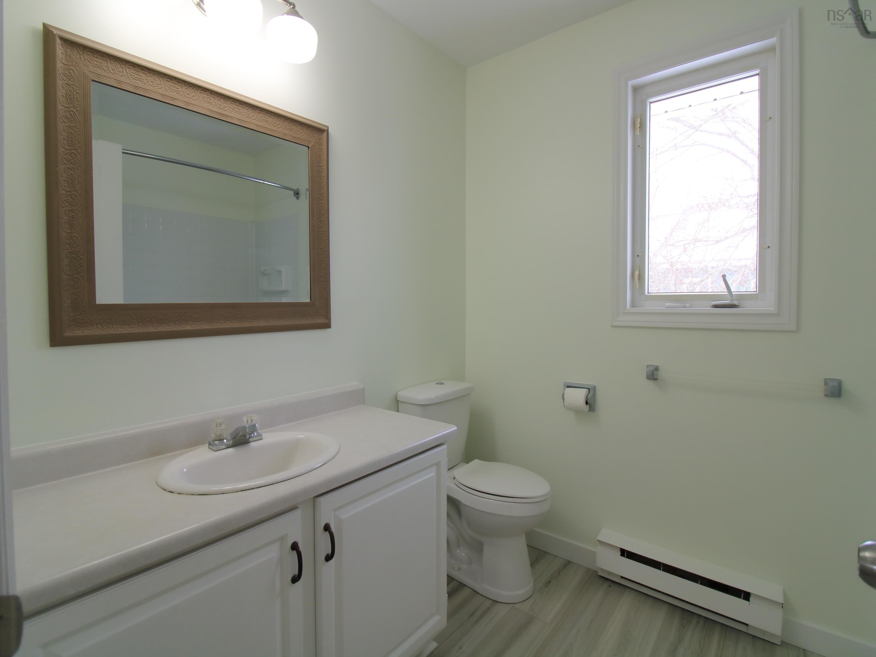$425,000.00: 26 Viscaya Place, Dartmouth