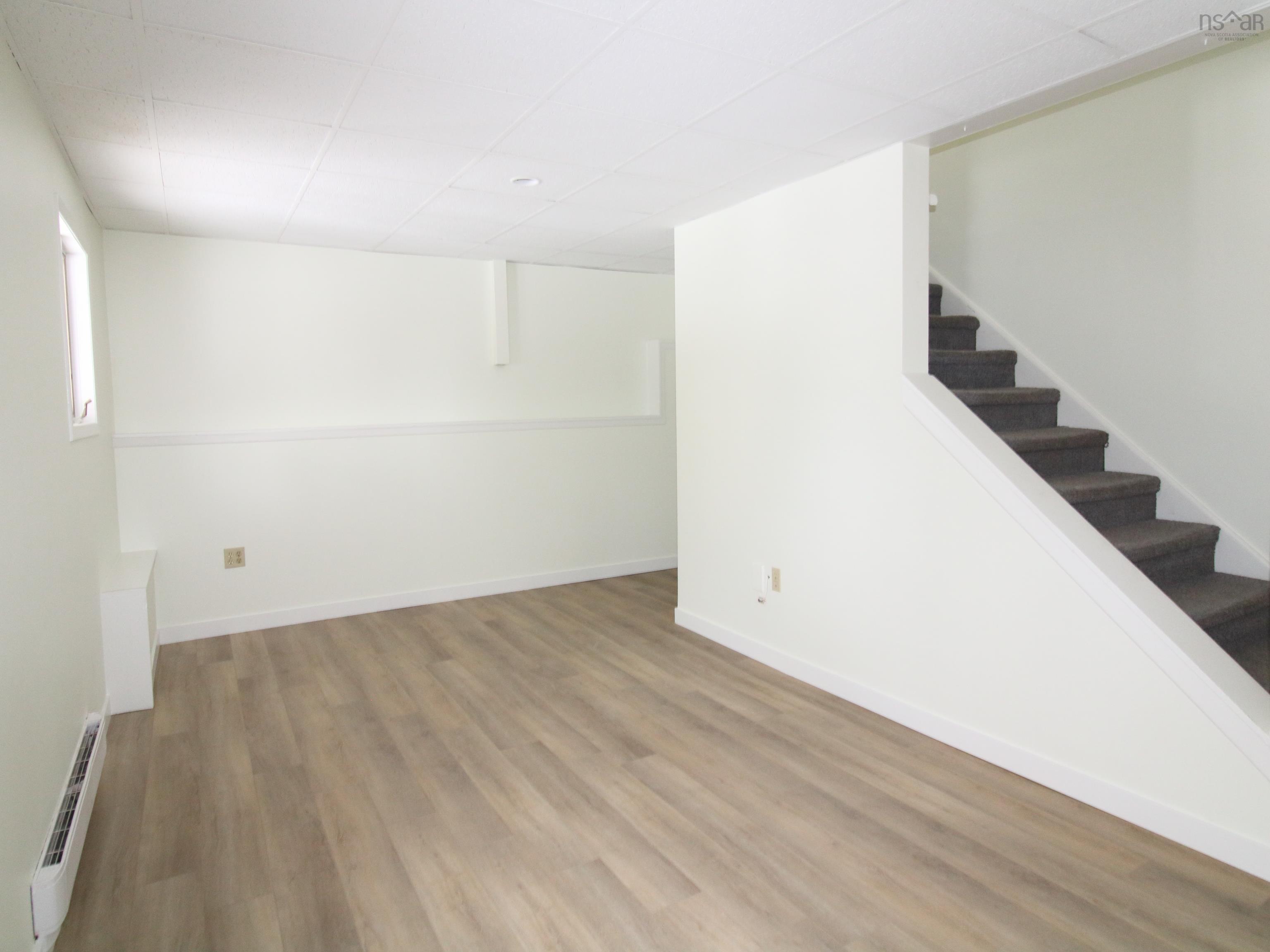 $425,000.00: 26 Viscaya Place, Dartmouth