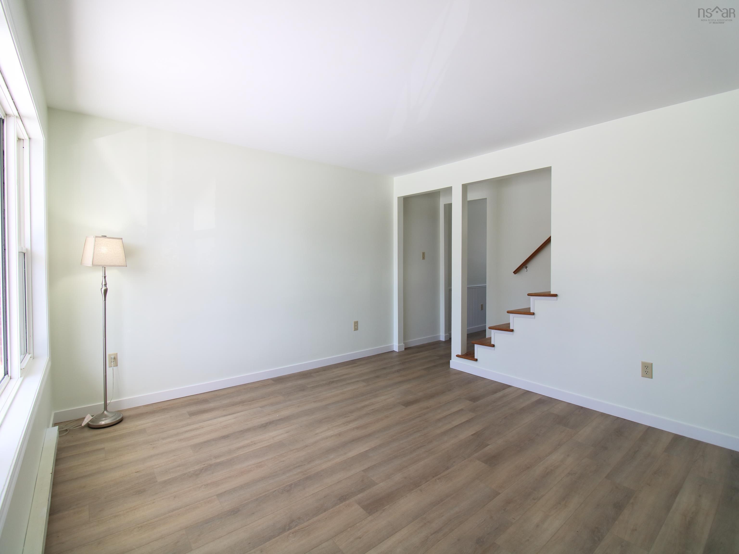 $425,000.00: 26 Viscaya Place, Dartmouth