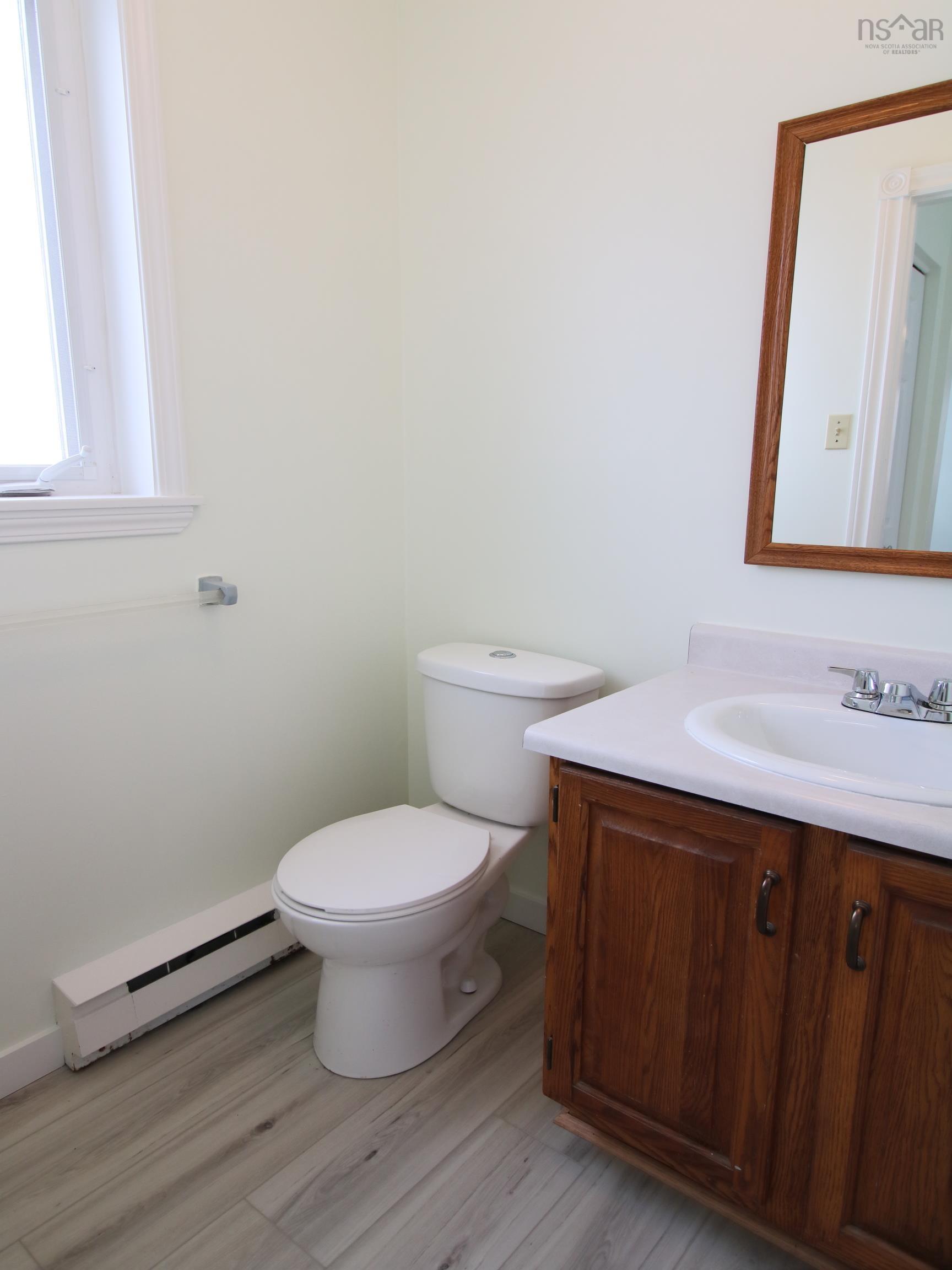 $425,000.00: 26 Viscaya Place, Dartmouth