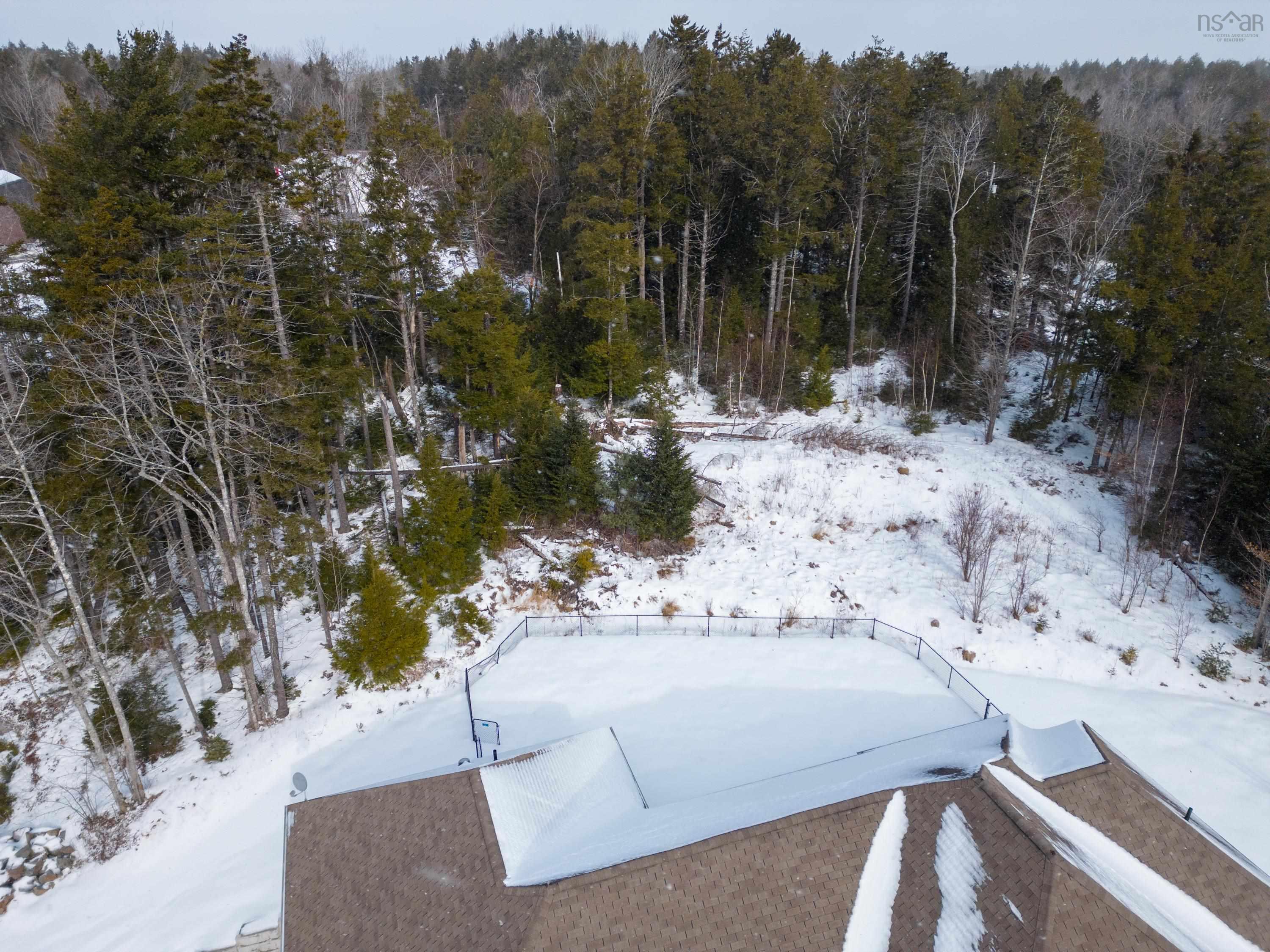 $759,900.00: 6125 Highway 2, Oakfield