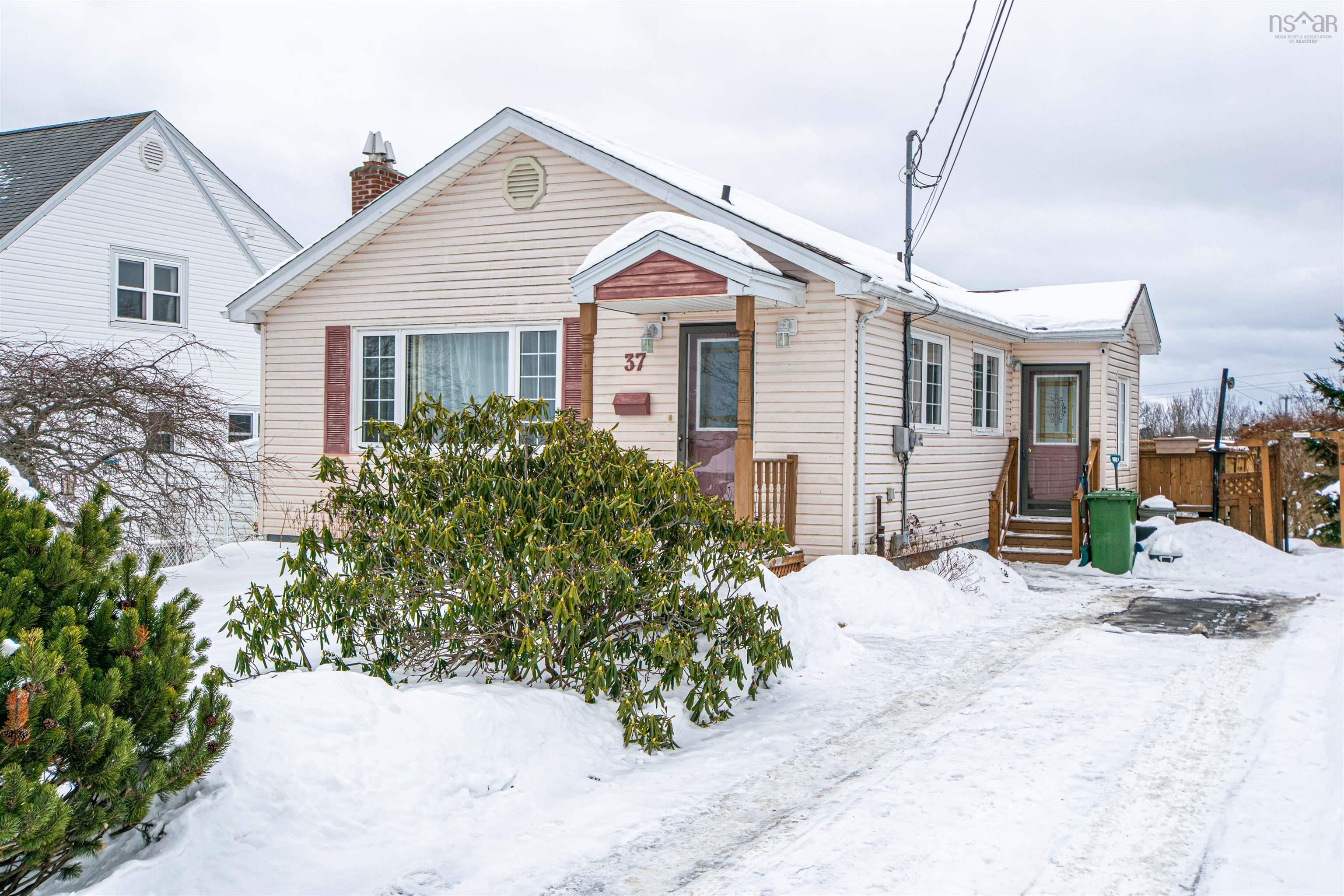$399,900.00: 37 Arvida Avenue, Spryfield