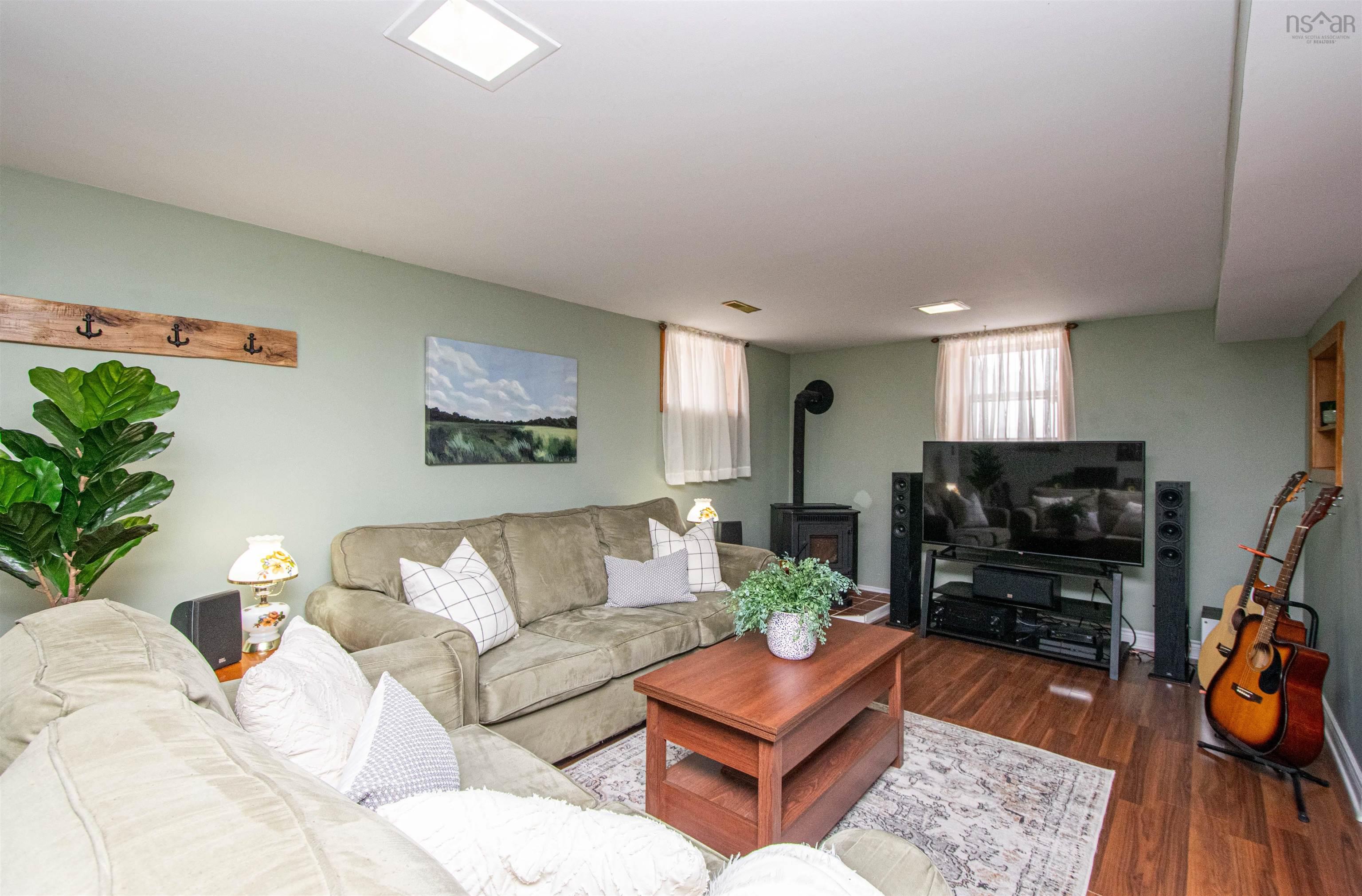 $399,900.00: 37 Arvida Avenue, Spryfield