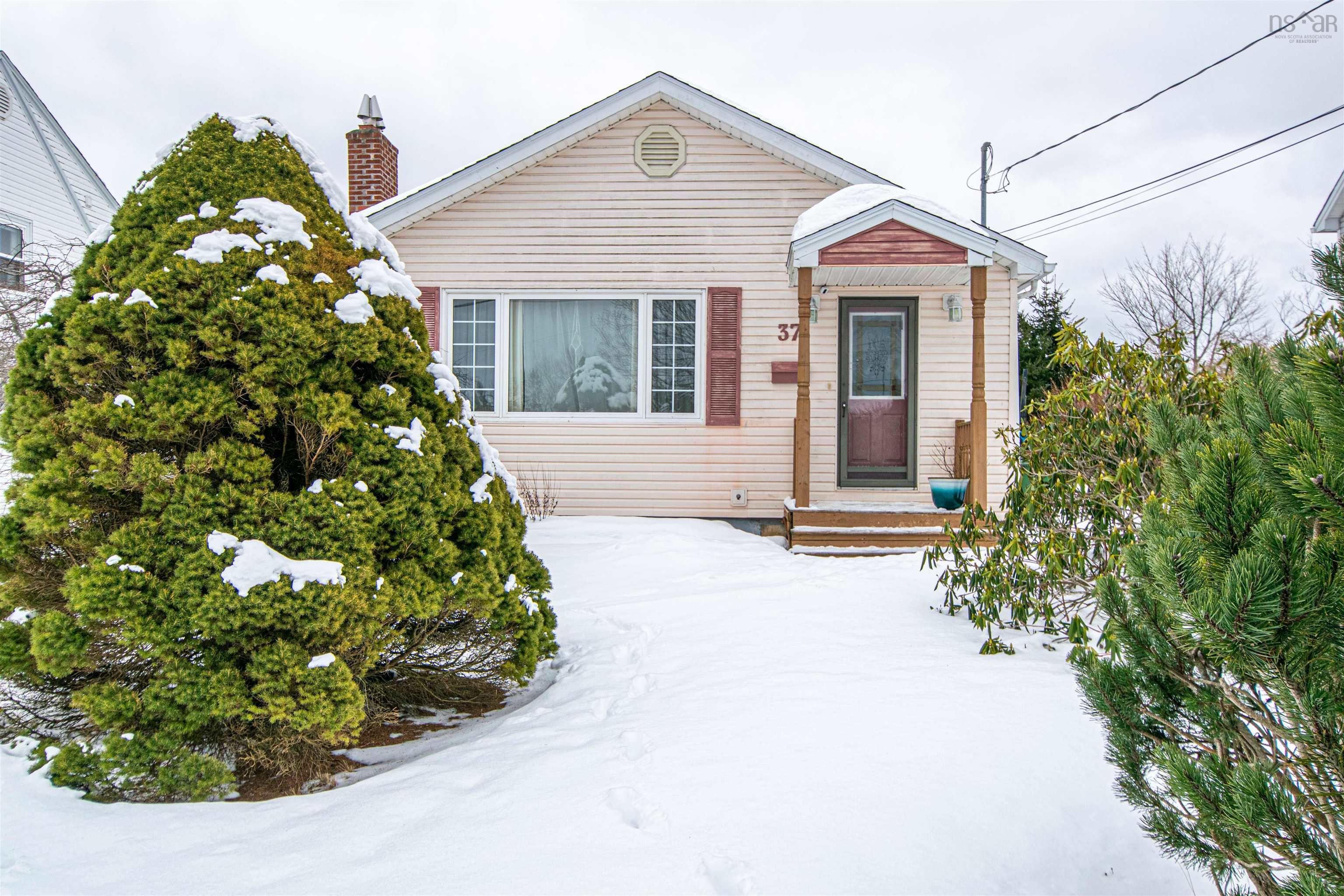 $399,900.00: 37 Arvida Avenue, Spryfield