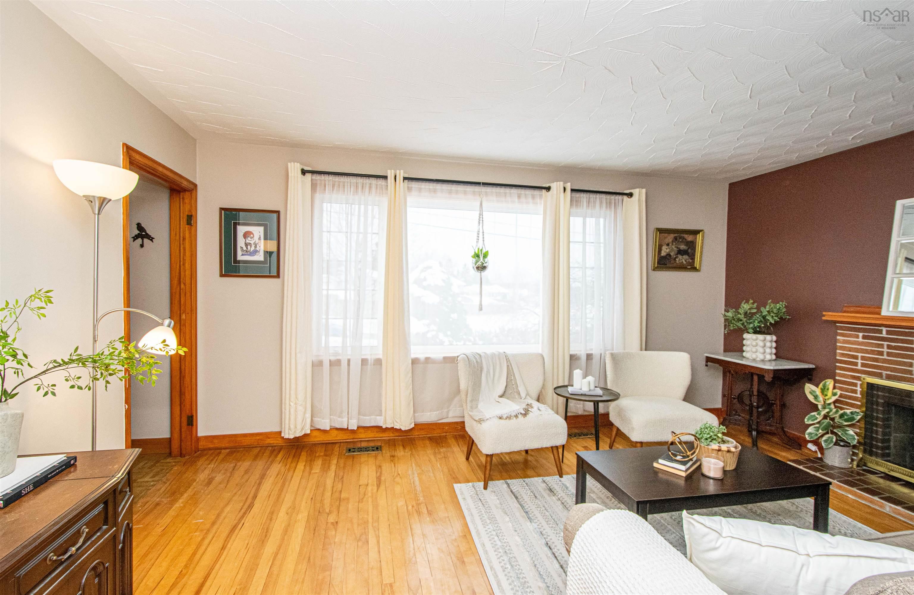 $399,900.00: 37 Arvida Avenue, Spryfield