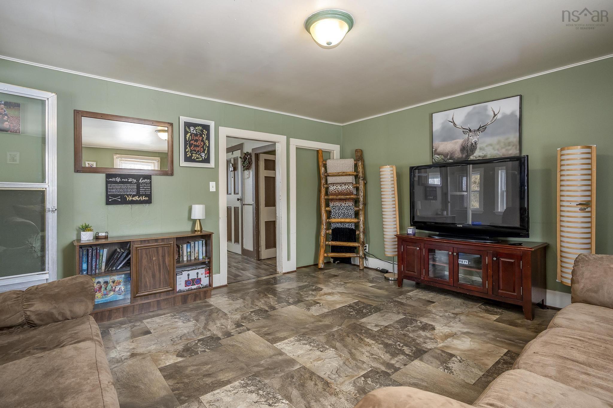 $224,900.00: 622 Southside Road, Upper Stewiacke