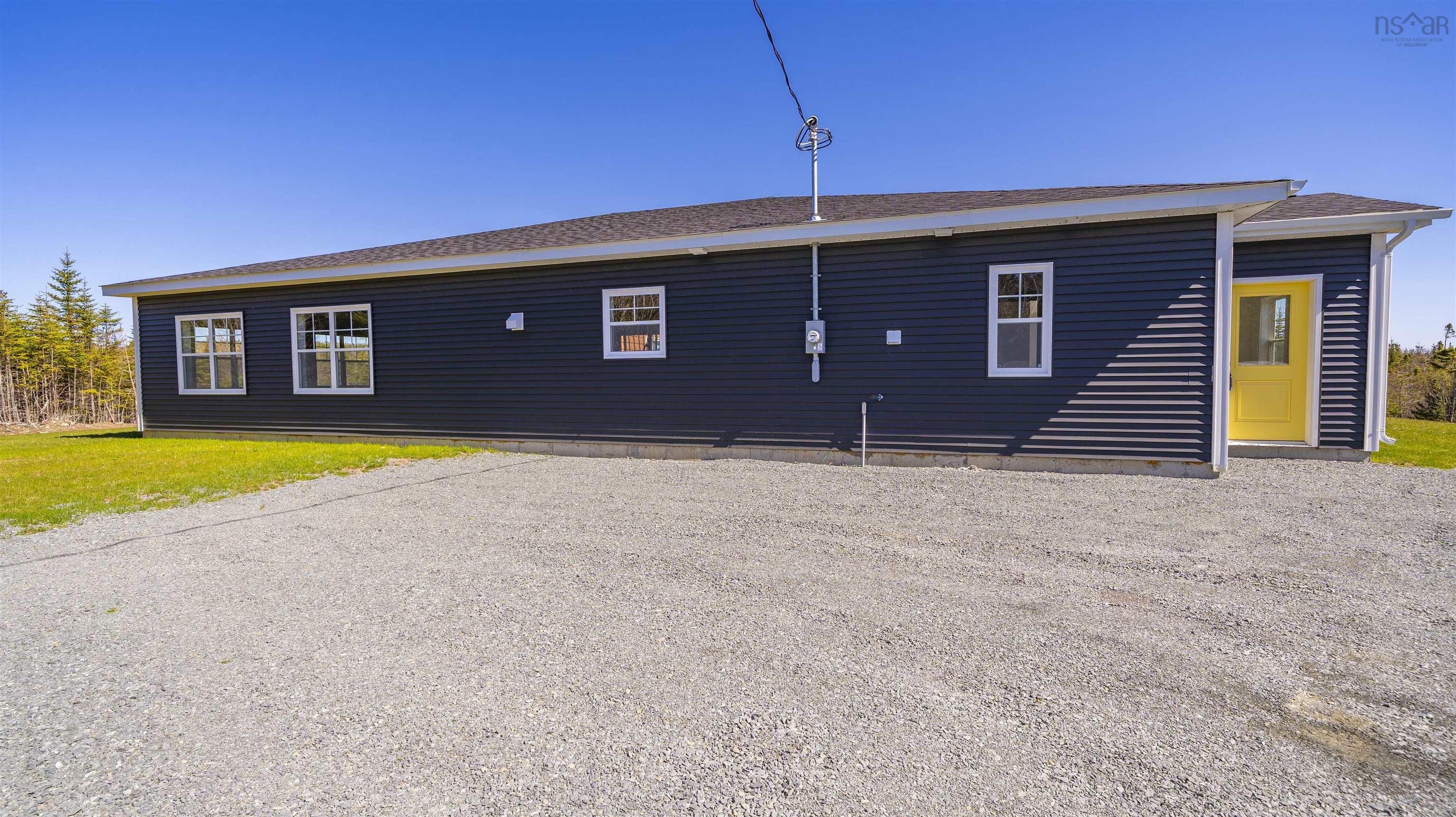 $749,000.00: 4606 Clam Harbour Road, Clam Bay