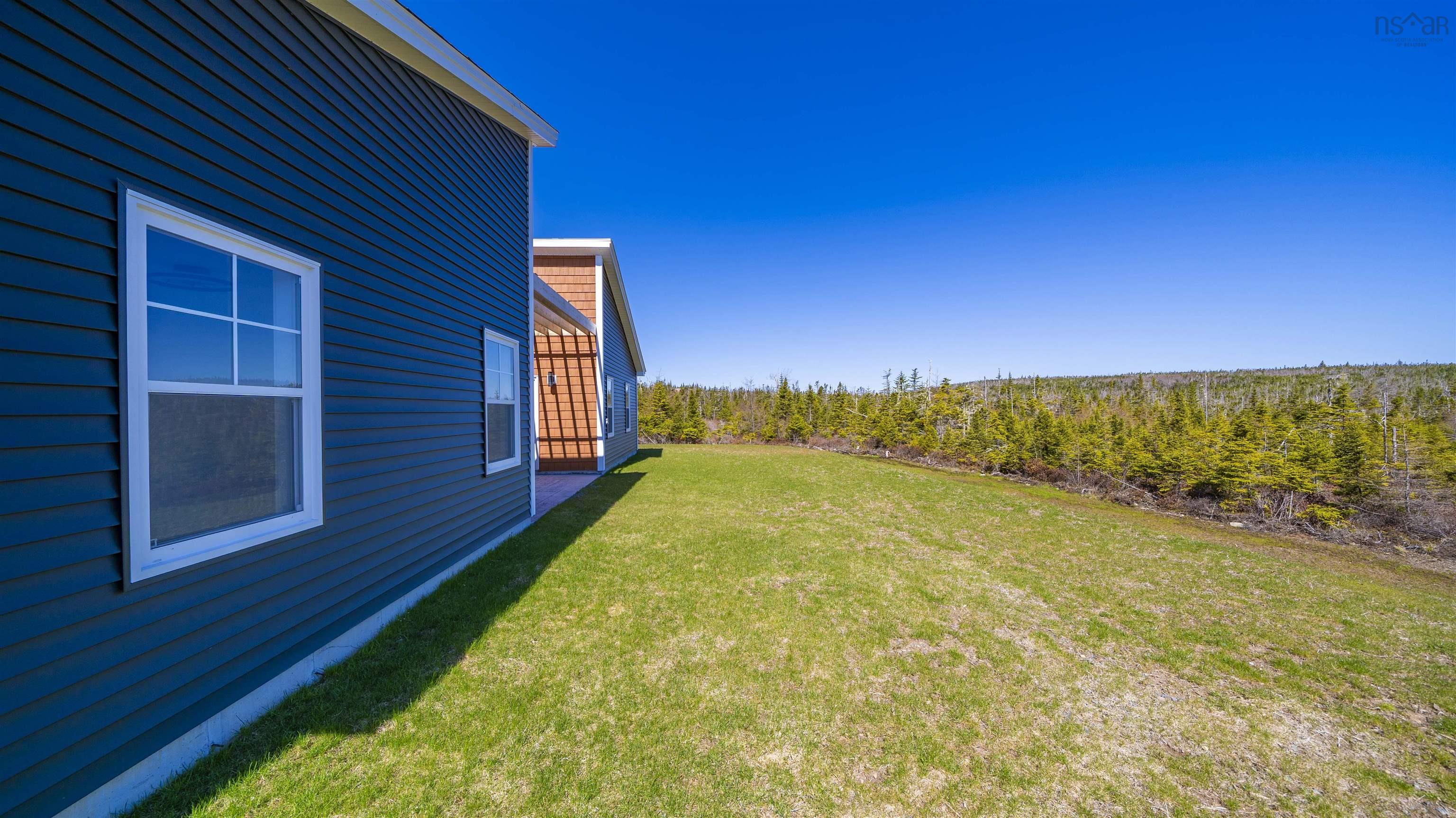 $749,000.00: 4606 Clam Harbour Road, Clam Bay