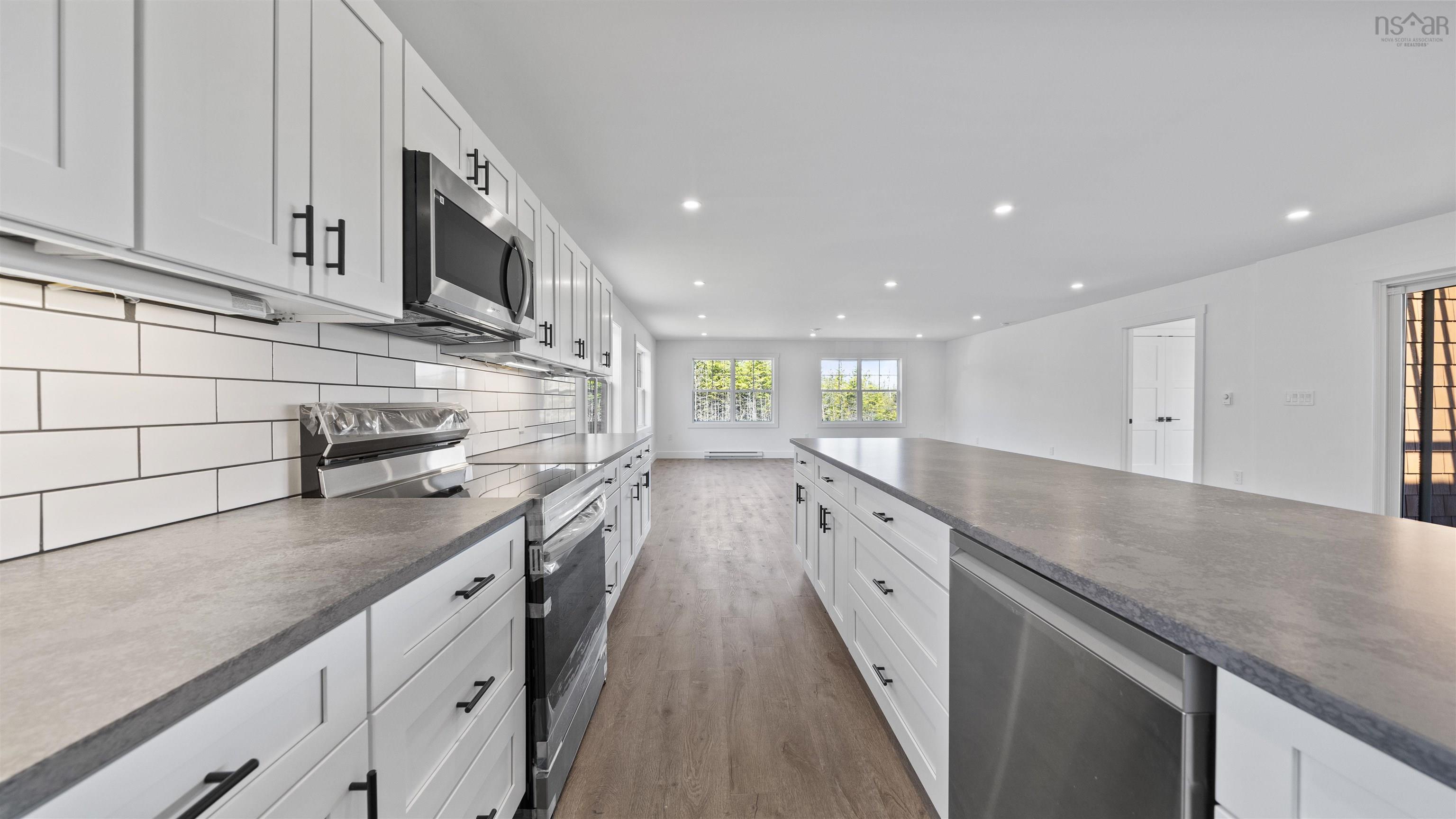 $749,000.00: 4606 Clam Harbour Road, Clam Bay