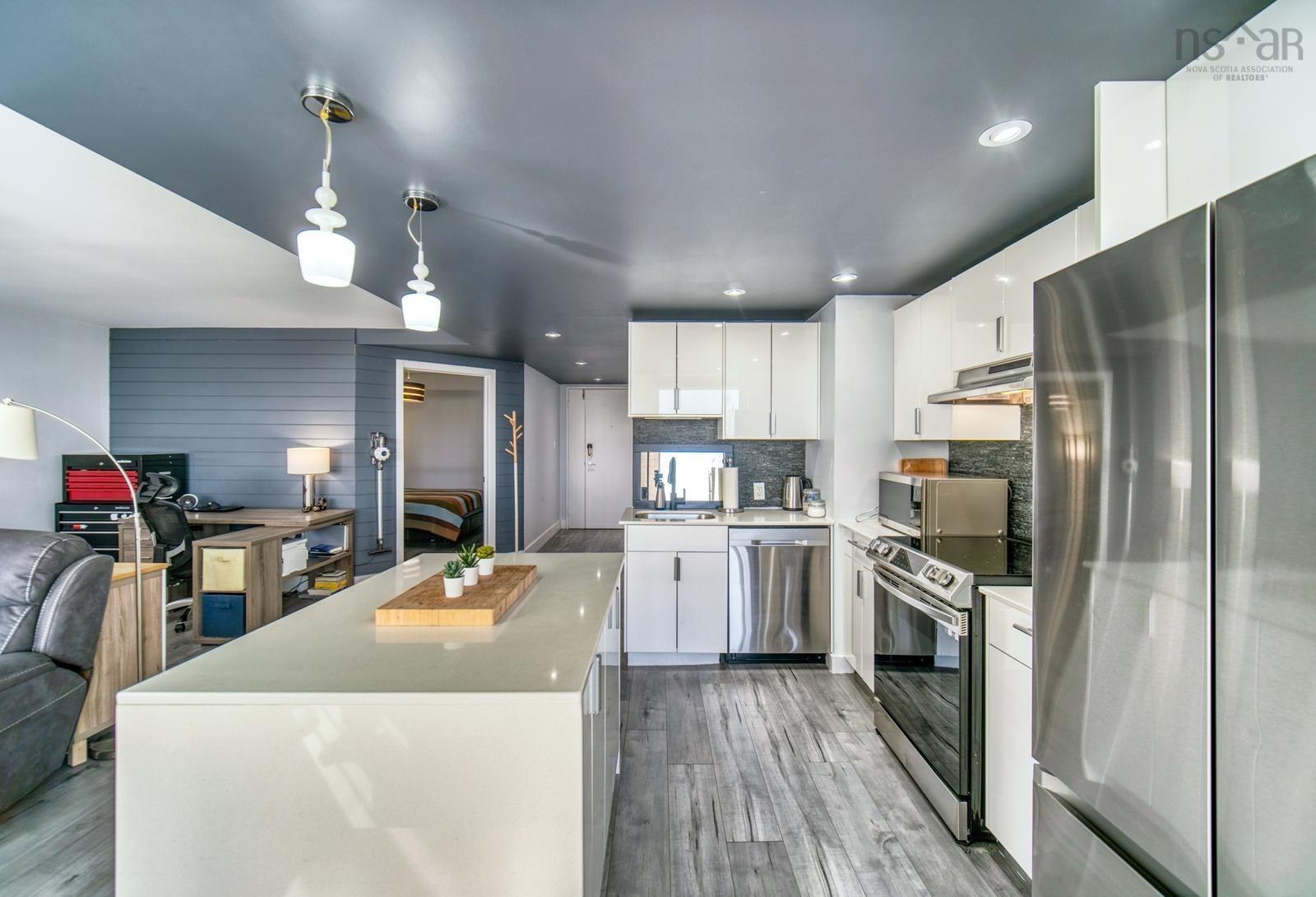 $349,900.00: 1604 6369 Coburg Road, Halifax