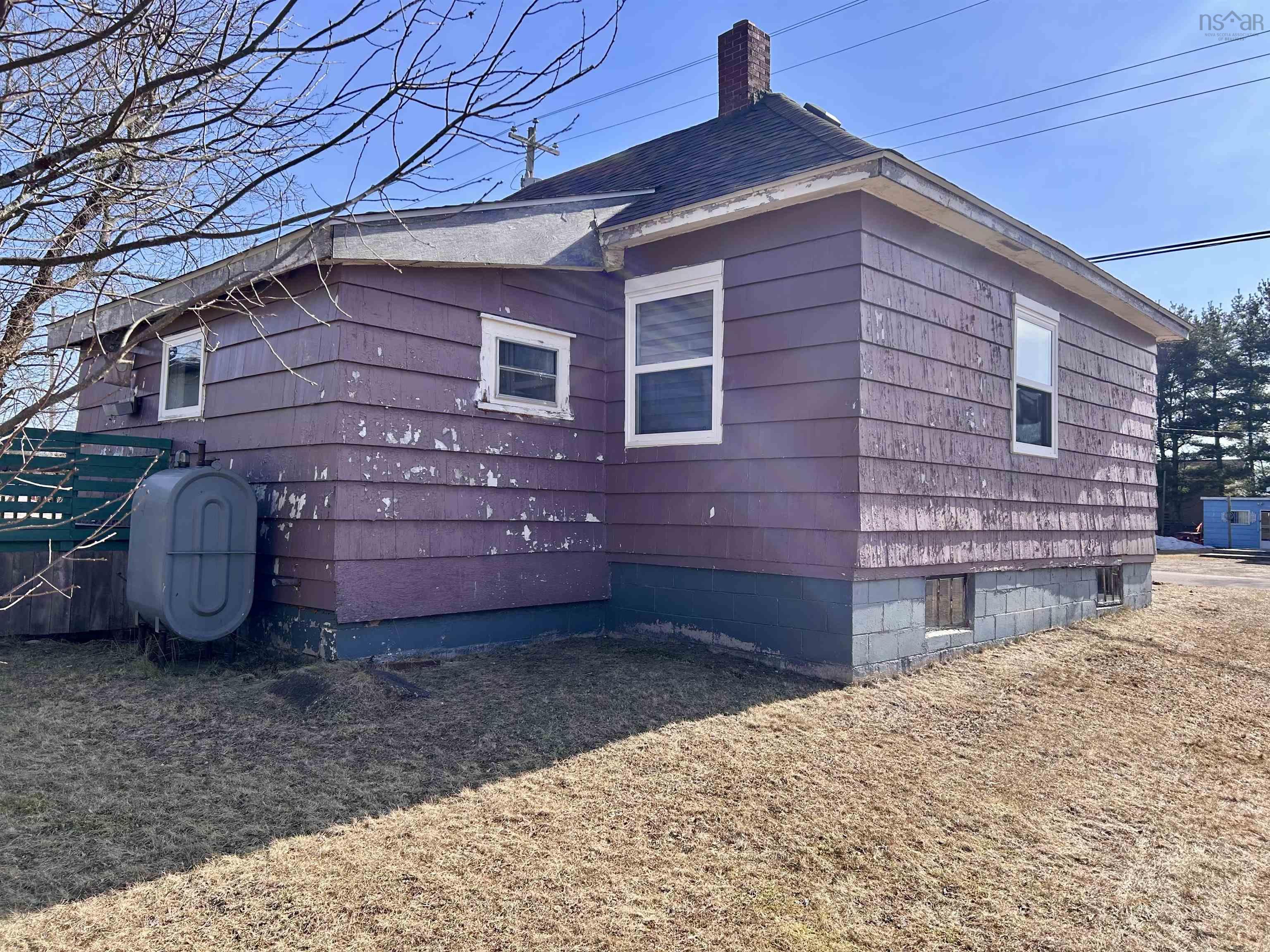 $119,900.00: 11 Clinton Street, Amherst