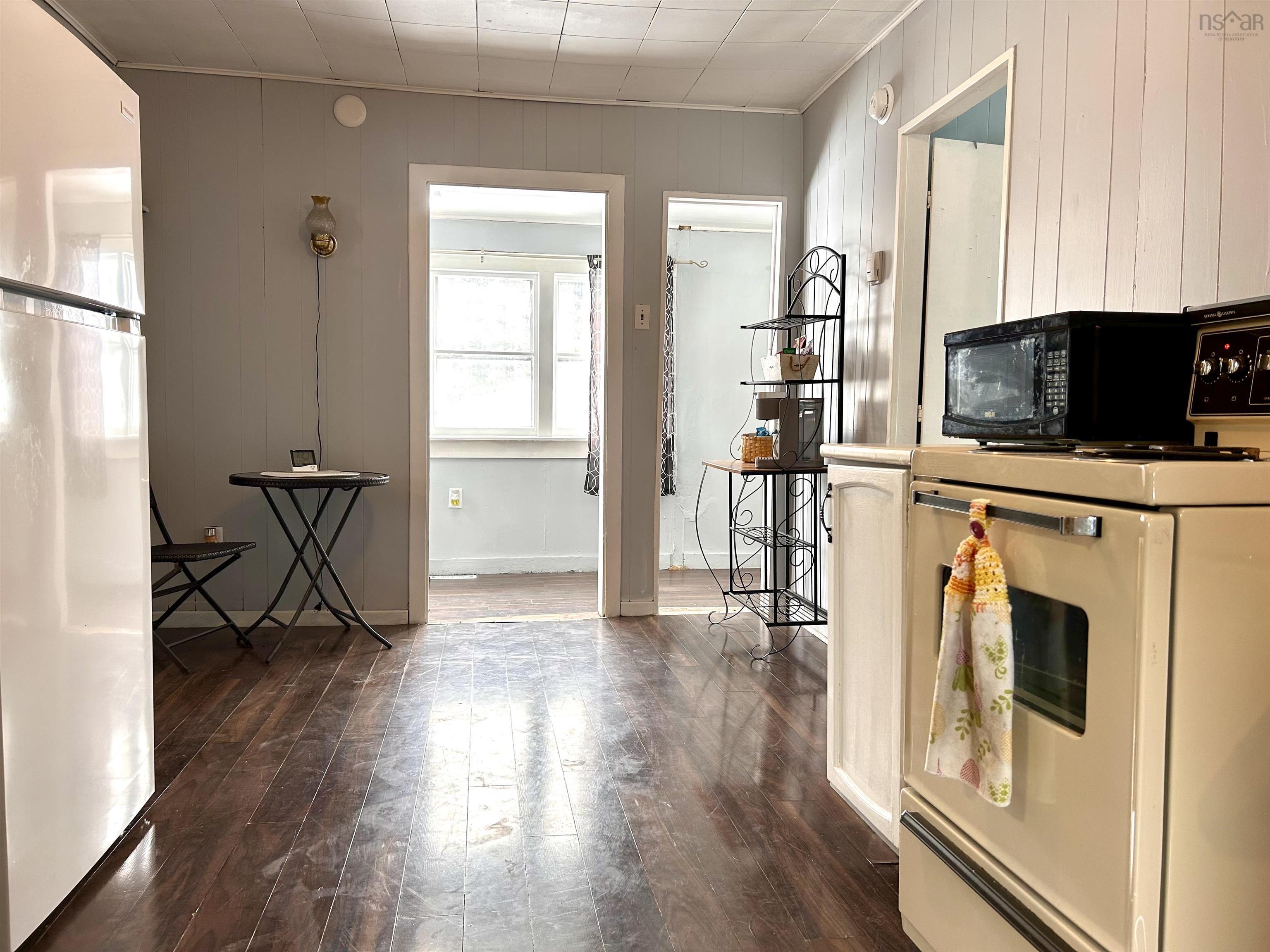 $119,900.00: 11 Clinton Street, Amherst