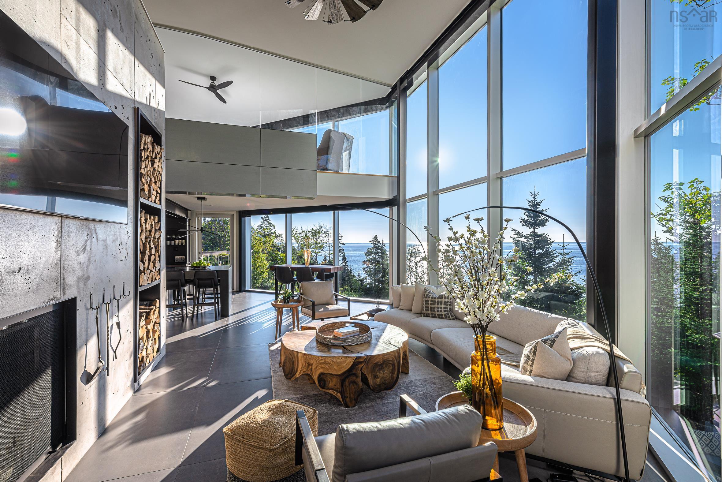 $1,995,000.00: 20 Ashley Drive, Halibut Bay