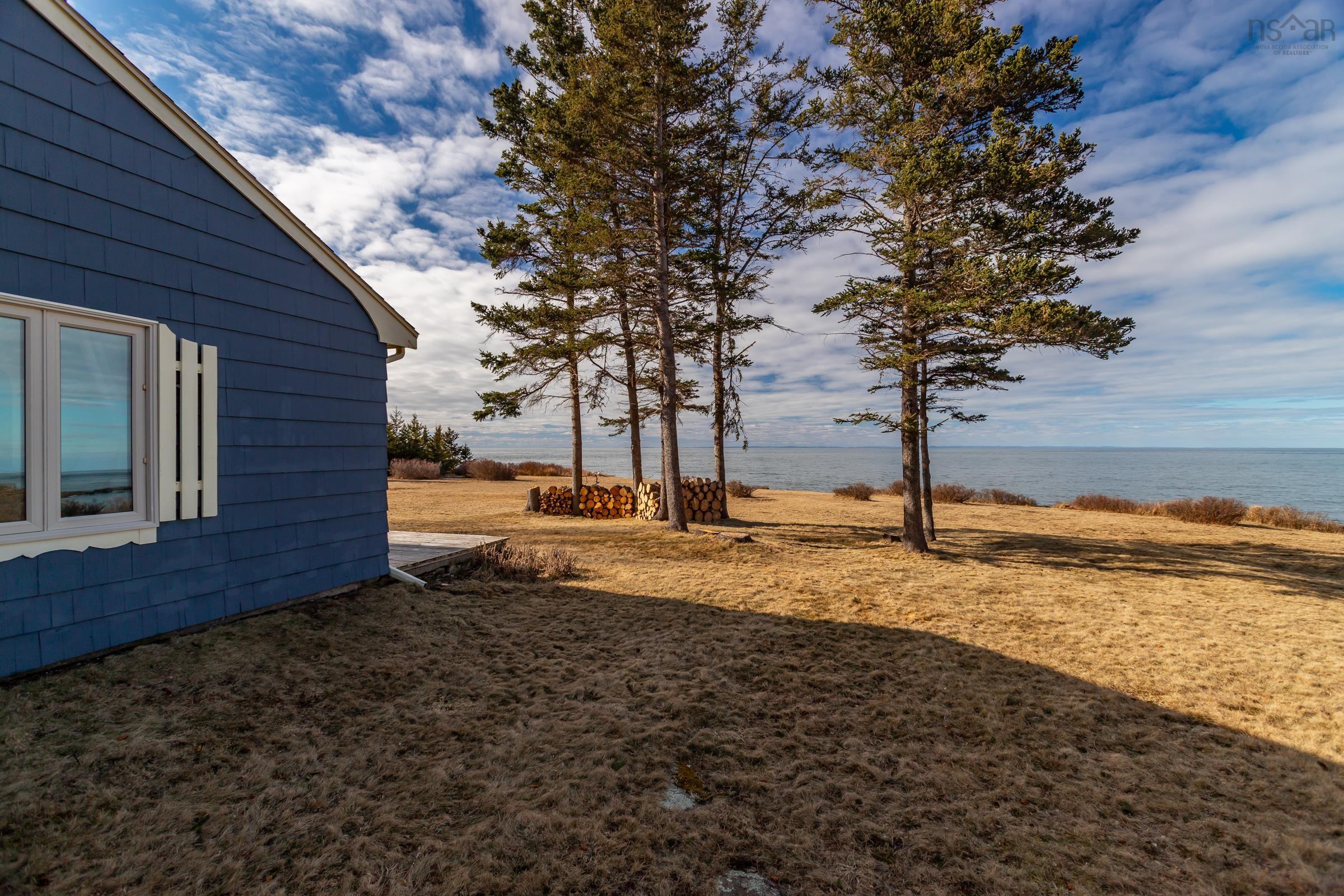 $529,000.00: 2014 Hampton Mountain Road, Hampton