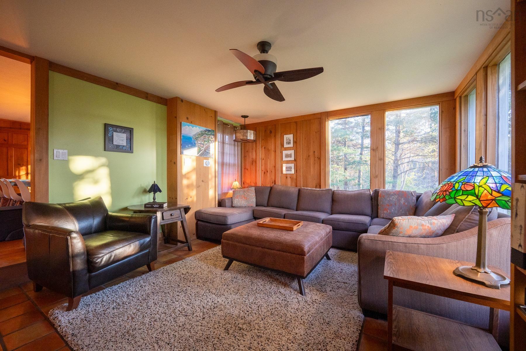 $799,000.00: 7959 Highway 101, Barton