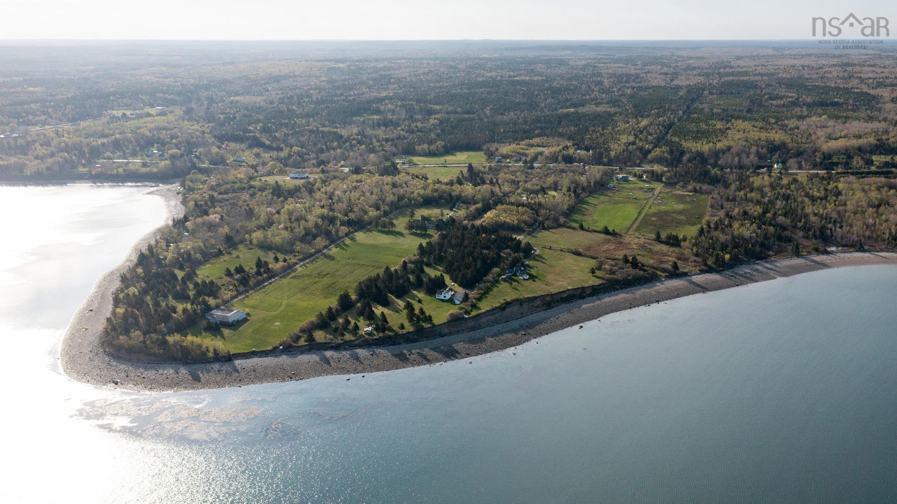 $799,000.00: 7959 Highway 101, Barton