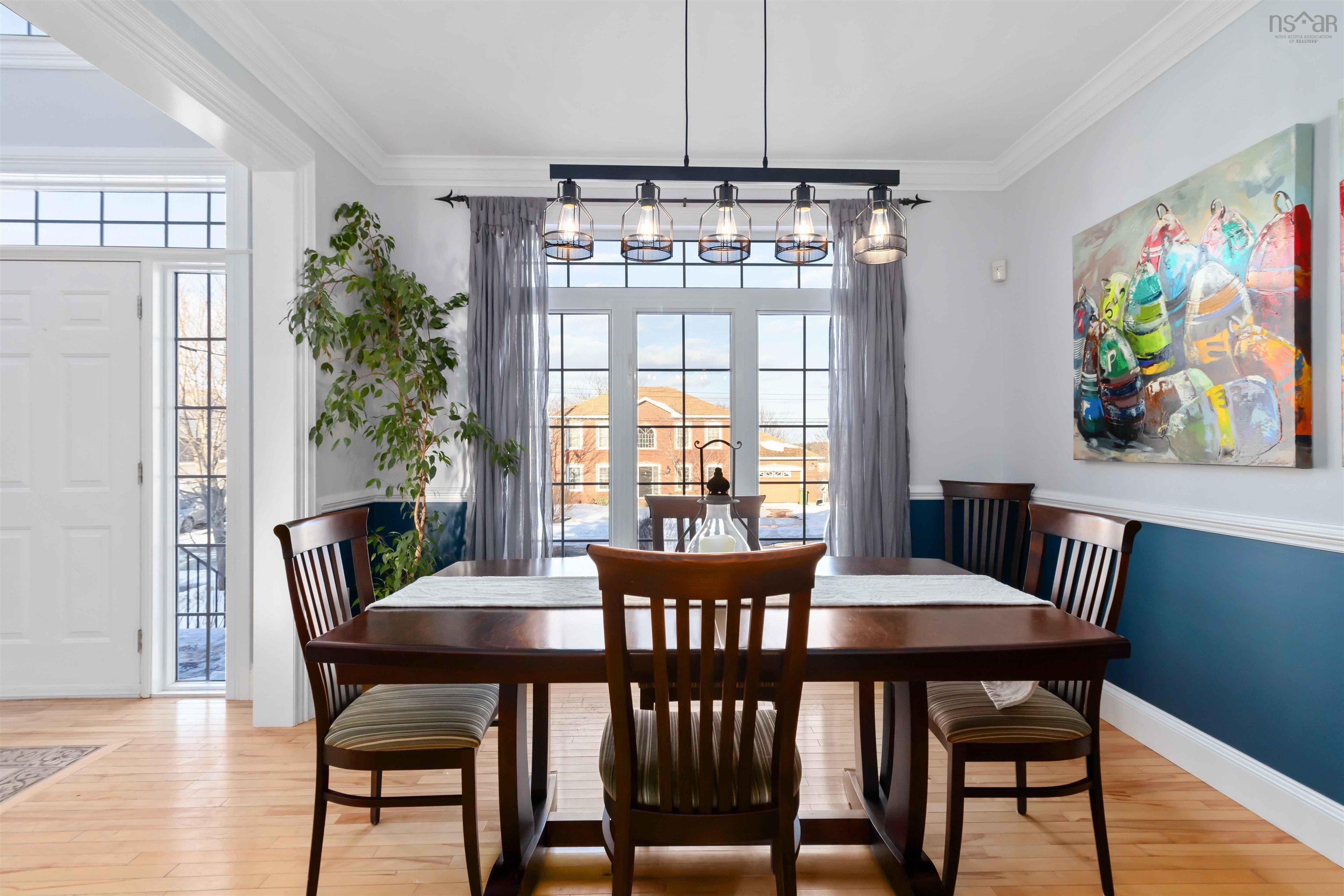 $899,900.00: 12 Walnut  Hall, Dartmouth