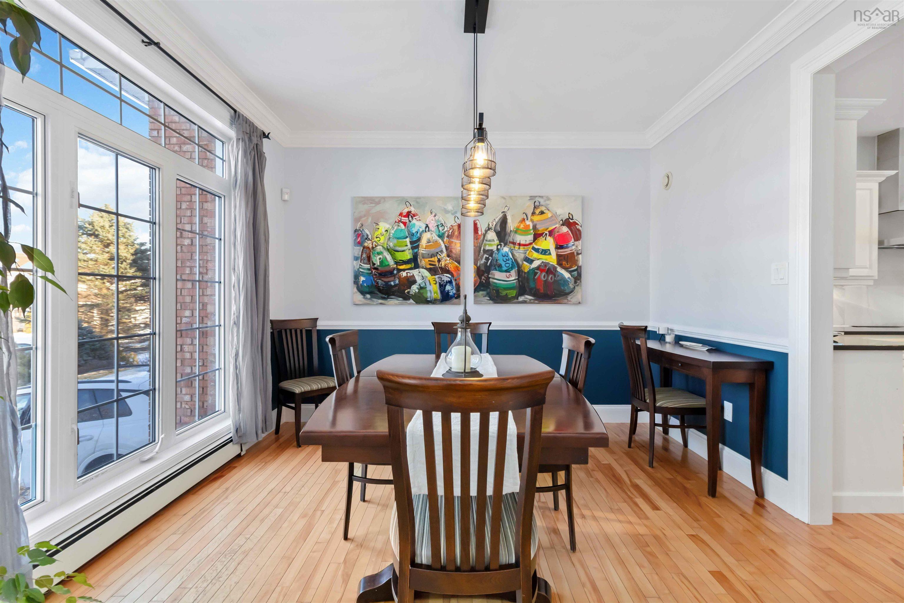 $899,900.00: 12 Walnut  Hall, Dartmouth
