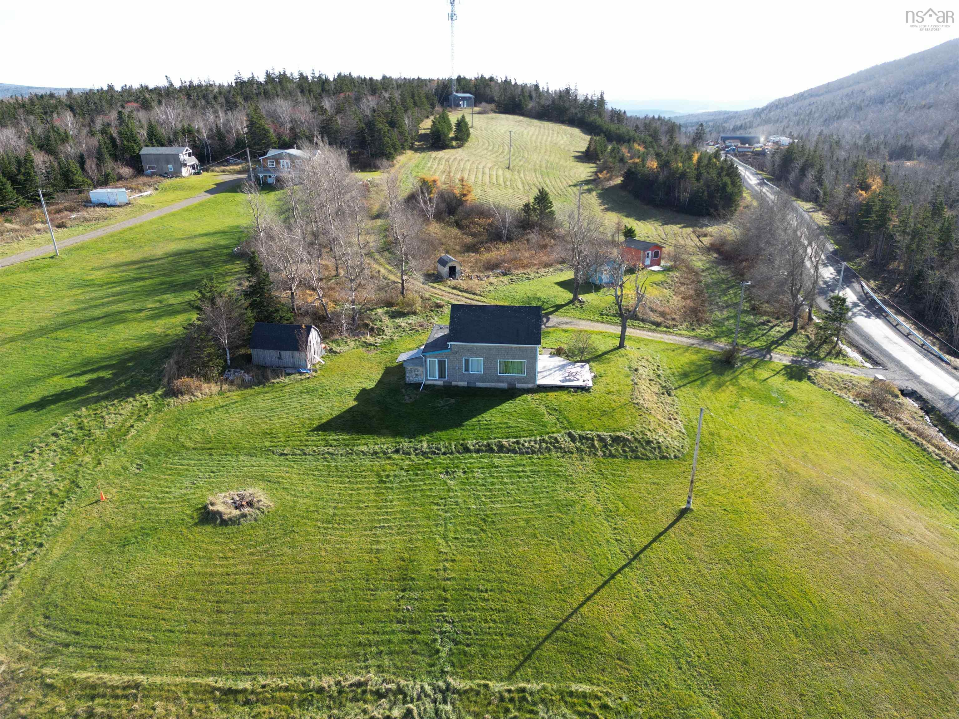 $699,000.00: 760 Foot Cape Road, Broad Cove Banks