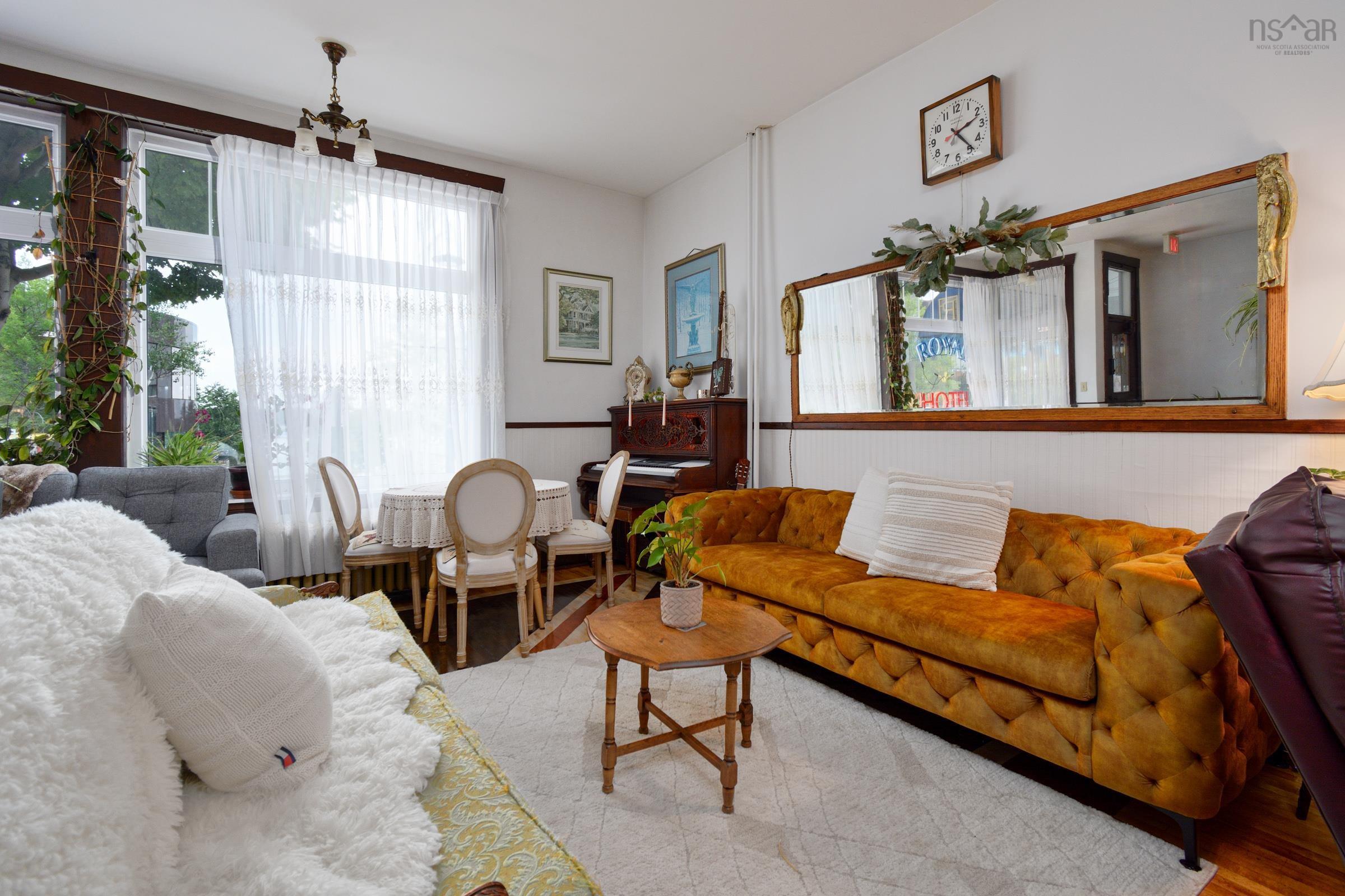 $720,000.00: 345 Esplanade Street, Sydney