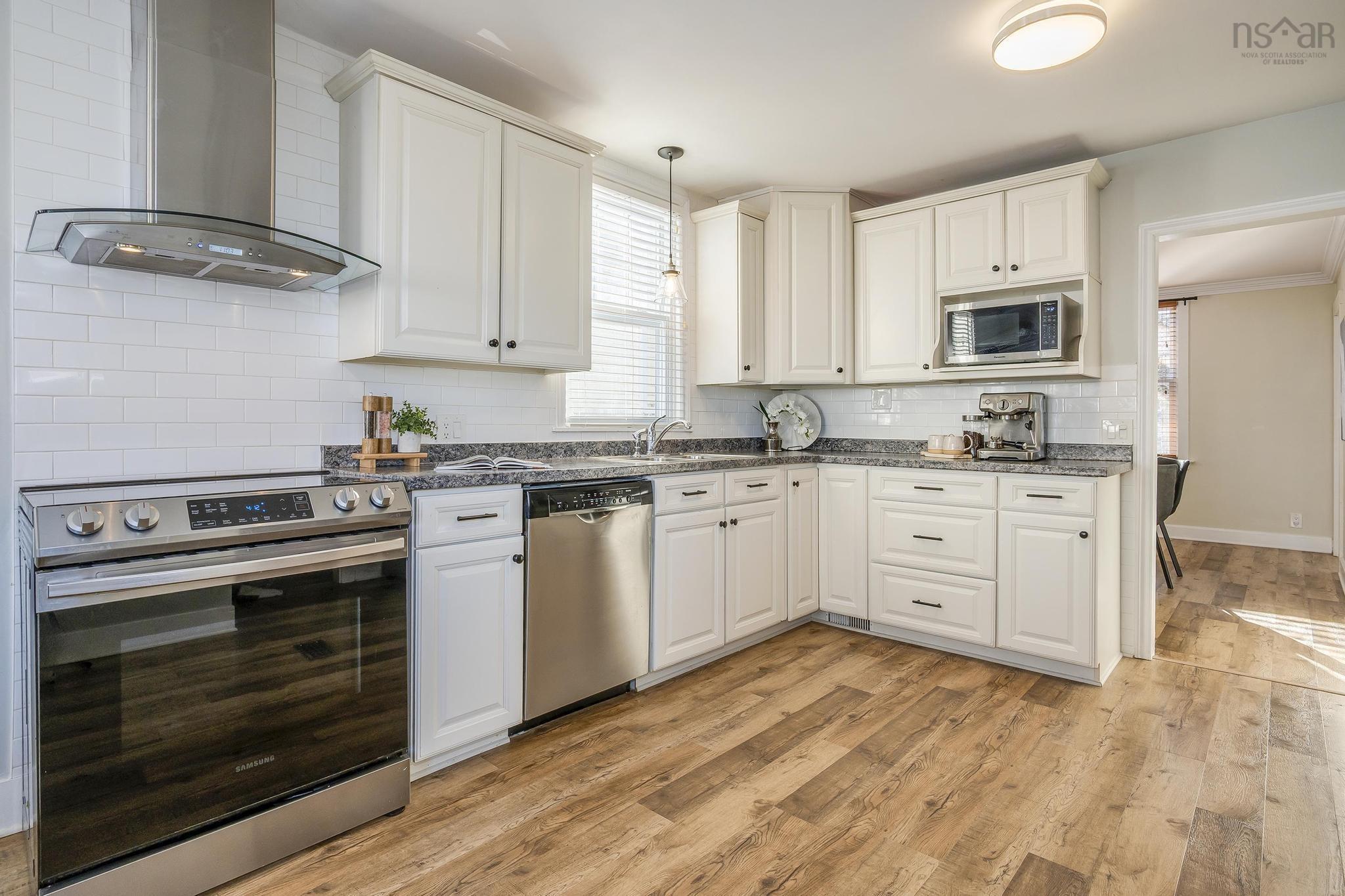 $659,900.00: 2 Shady Lane, Halifax