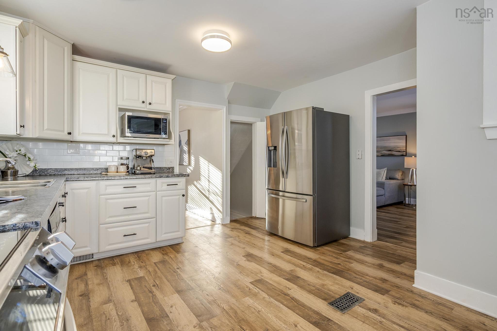 $659,900.00: 2 Shady Lane, Halifax