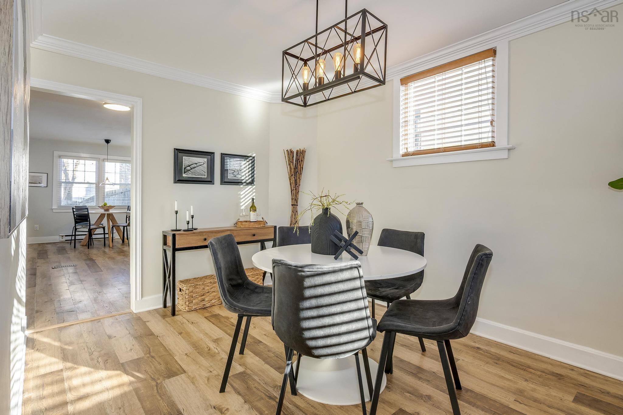 $659,900.00: 2 Shady Lane, Halifax