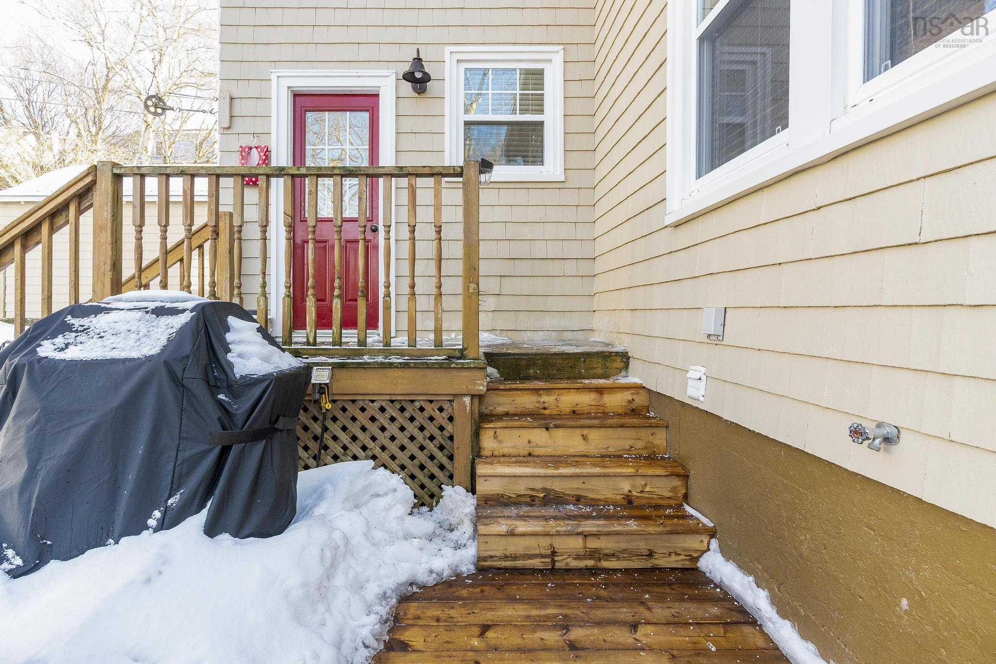 $659,900.00: 2 Shady Lane, Halifax