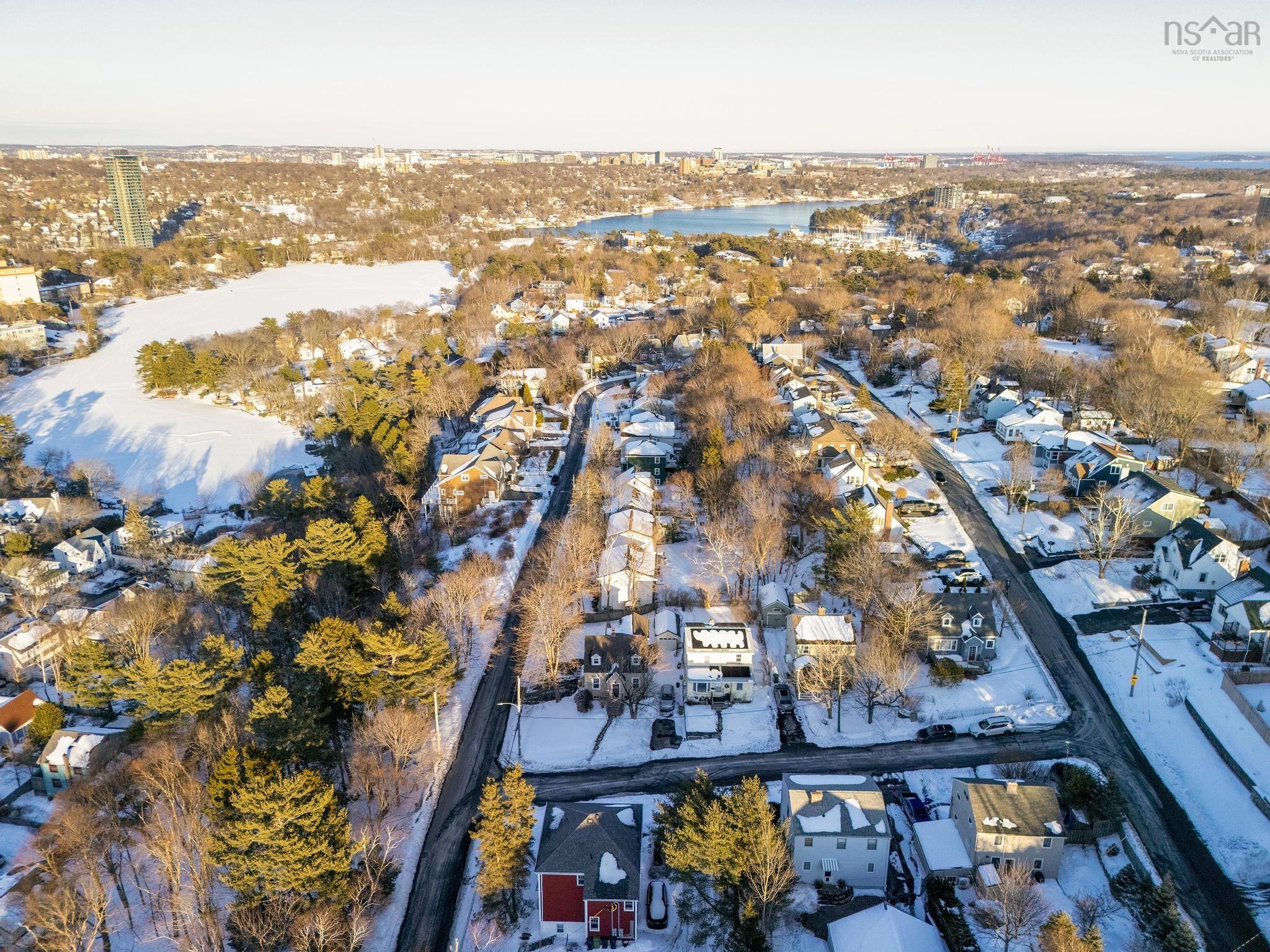 $659,900.00: 2 Shady Lane, Halifax